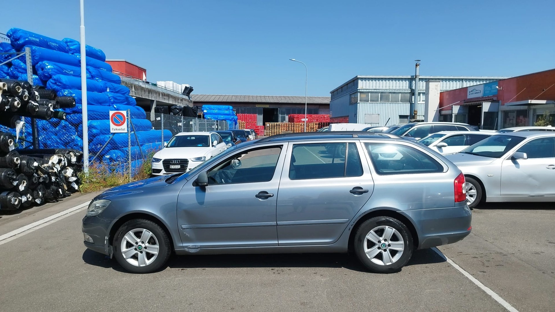 SKODA Octavia Combi 1.2 TSI Ambiente DSG-image-15