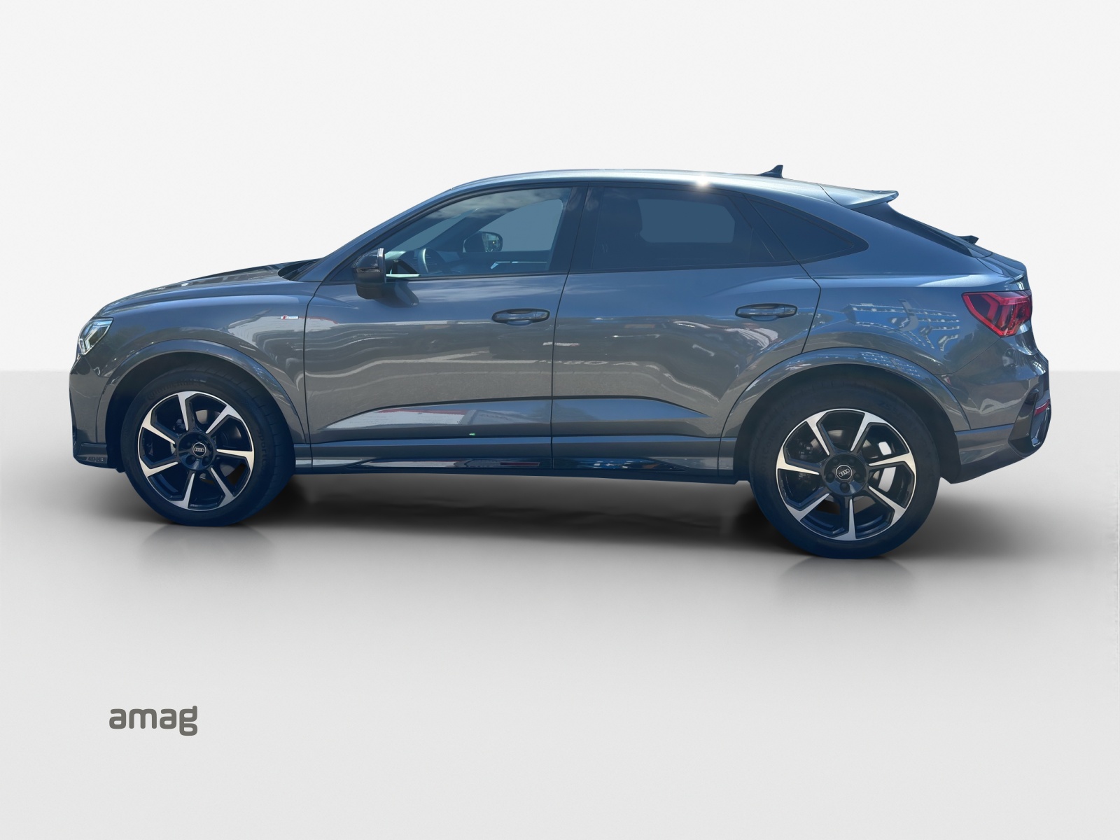 AUDI Q3 Sportback 35 TFSI S line Attraction S-tronic-showroom-element-2