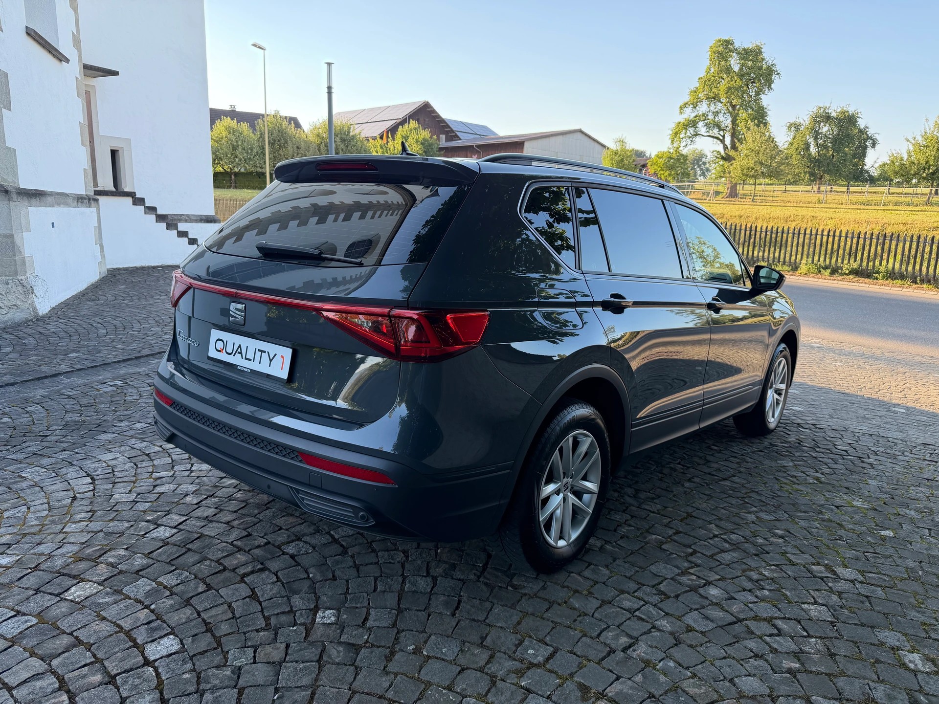 SEAT Tarraco 2.0 TDI CR DSG Style / Ab MFK / Service gepflegt/ 36 Monate Garantie / Digital Cockpit / Apple CarPlay / DAB+ / ACC-image-4
