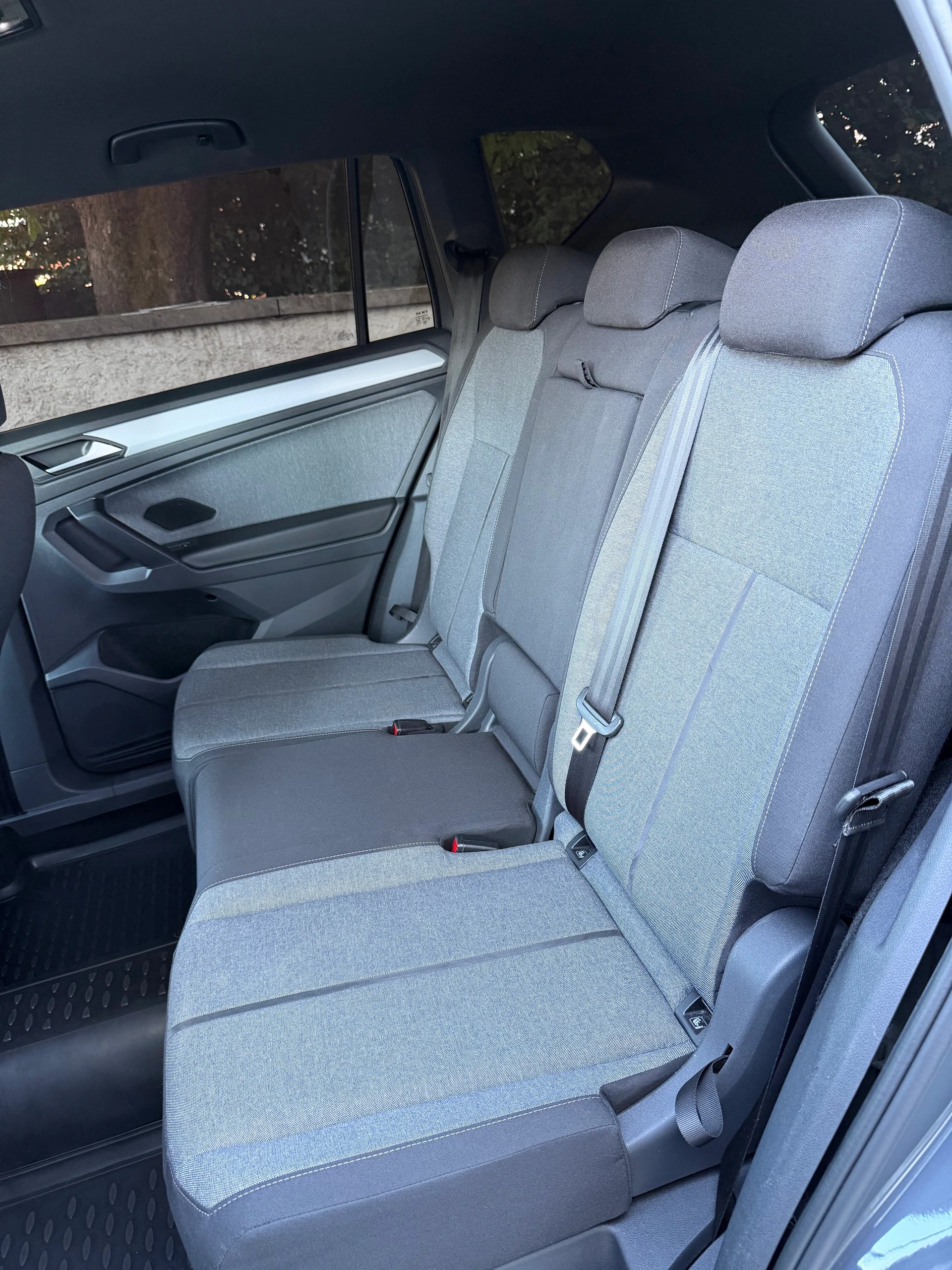 SEAT Tarraco 2.0 TDI CR DSG Style / Ab MFK / Service gepflegt/ 36 Monate Garantie / Digital Cockpit / Apple CarPlay / DAB+ / ACC-image-10