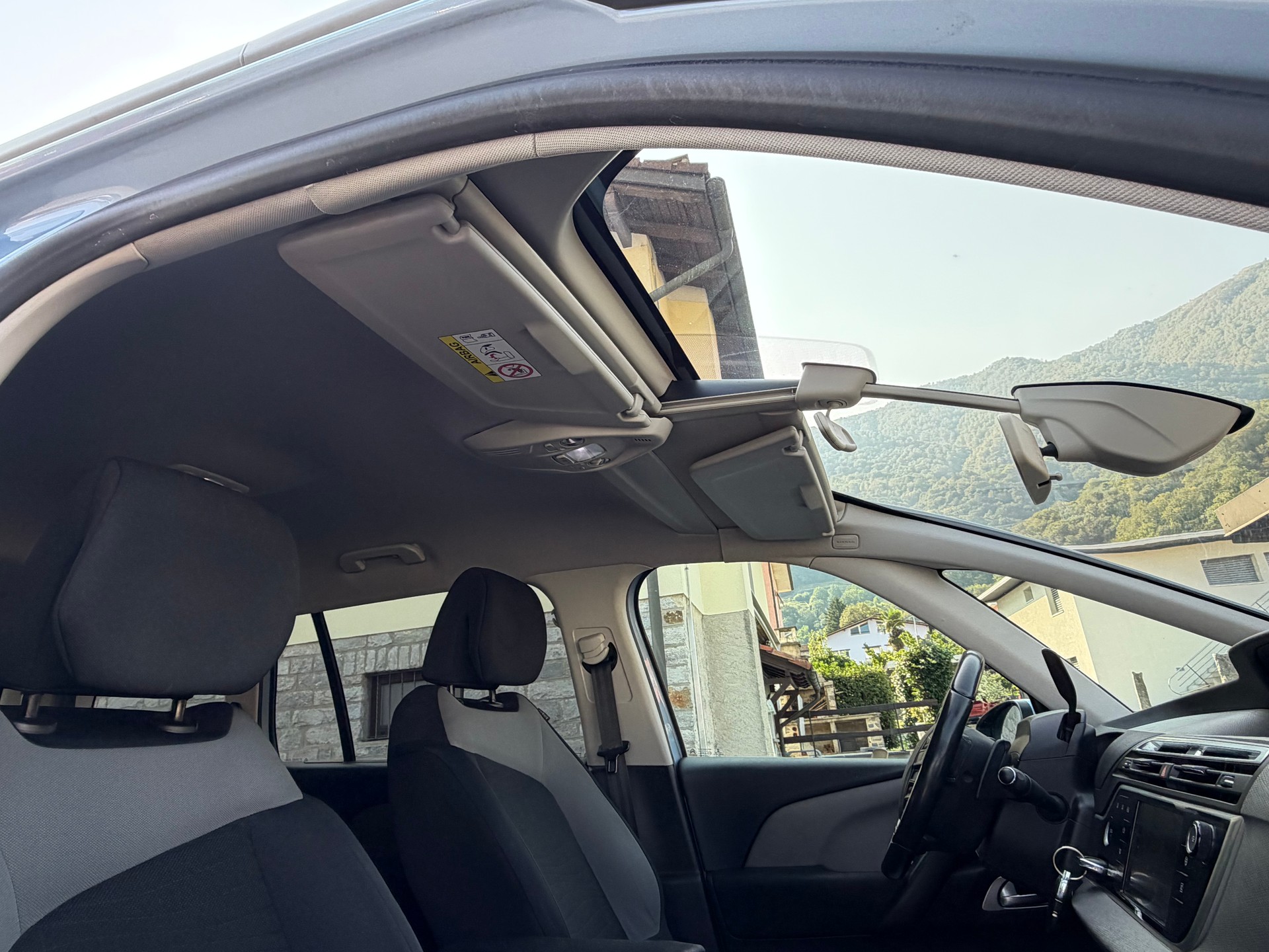CITROEN Grand C4 Picasso 1.6i 16V e-THP Intensive-image-11