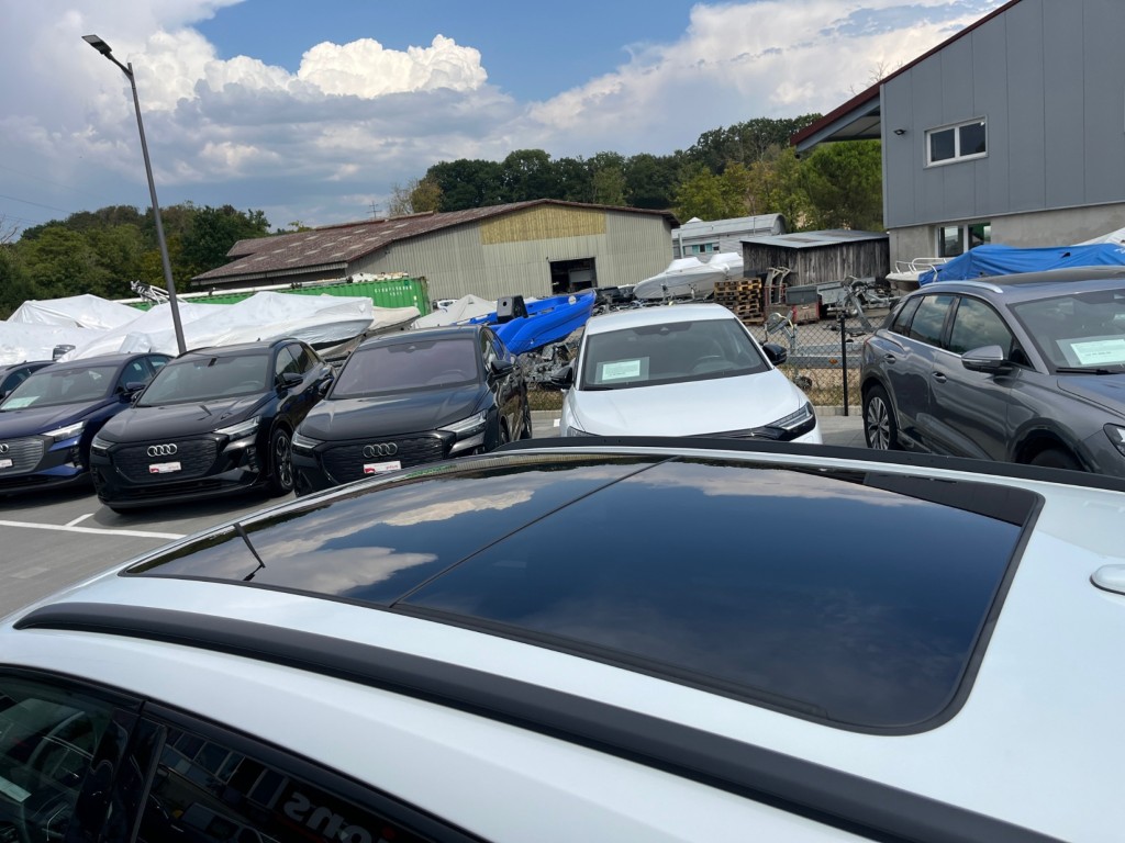 AUDI Q5 Sportback 40 TDI Blackedition quattro S-tronic-image-22
