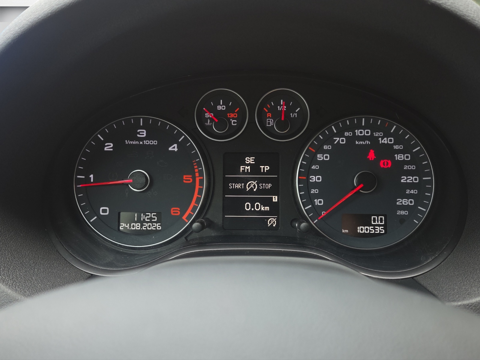 AUDI A3 Sportback 2.0 TDI Ambition quattro-image-14