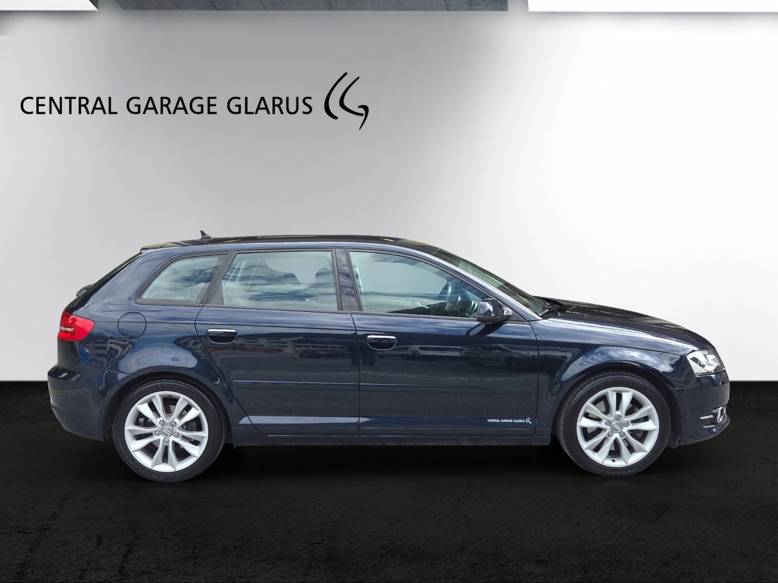 AUDI A3 Sportback 2.0 TDI Ambition quattro-image-4
