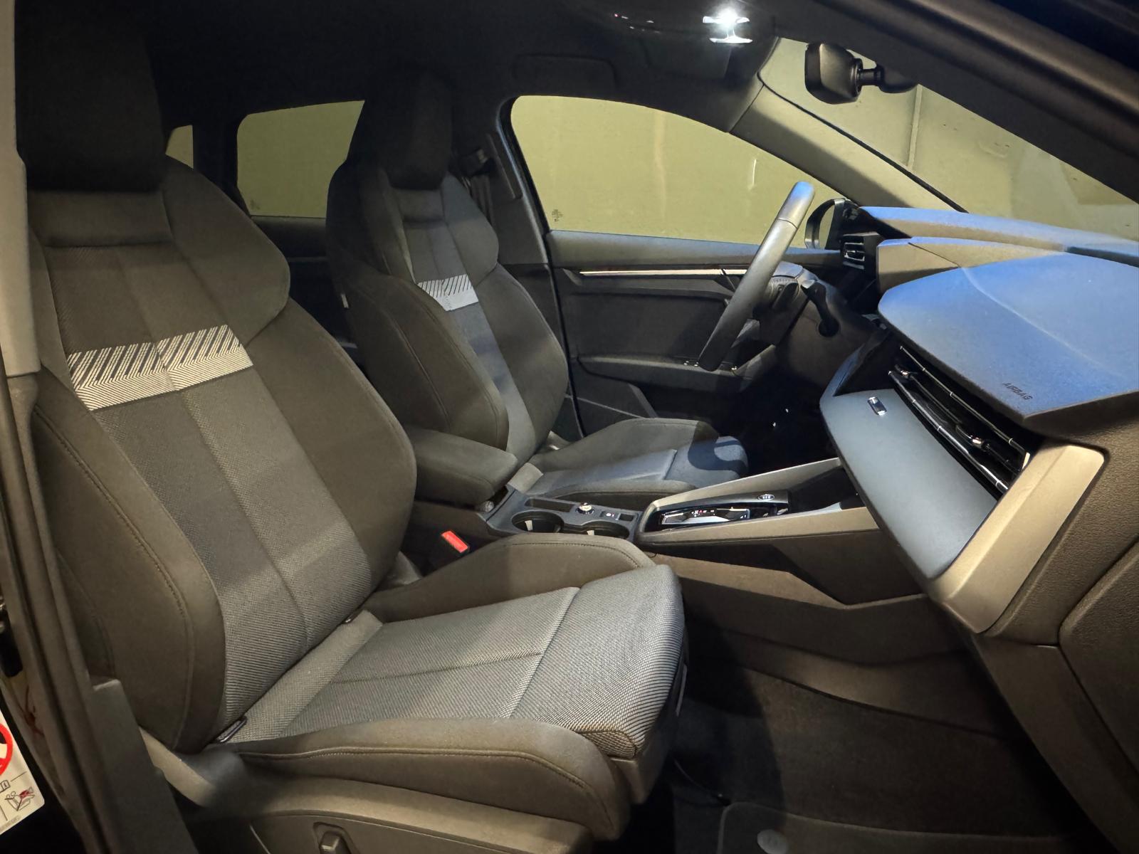 AUDI A3 Sportback 40 TFSI e S line S-tronic-image-10