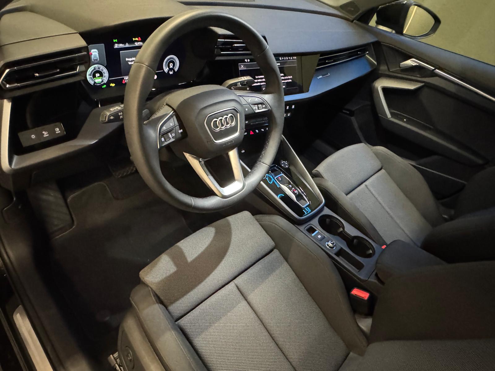 AUDI A3 Sportback 40 TFSI e S line S-tronic-showroom-element-1