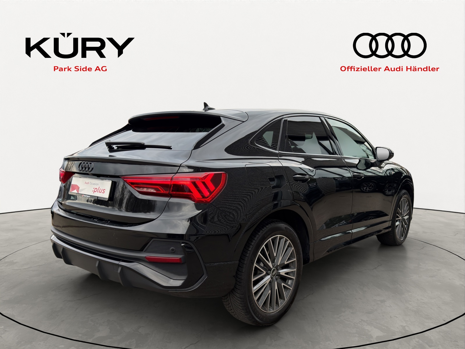 AUDI Q3 Sportback 40 TDI S line Attraction 200PS-showroom-element-3