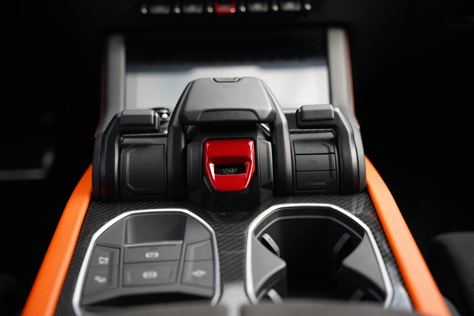 LAMBORGHINI Urus SE-image-13