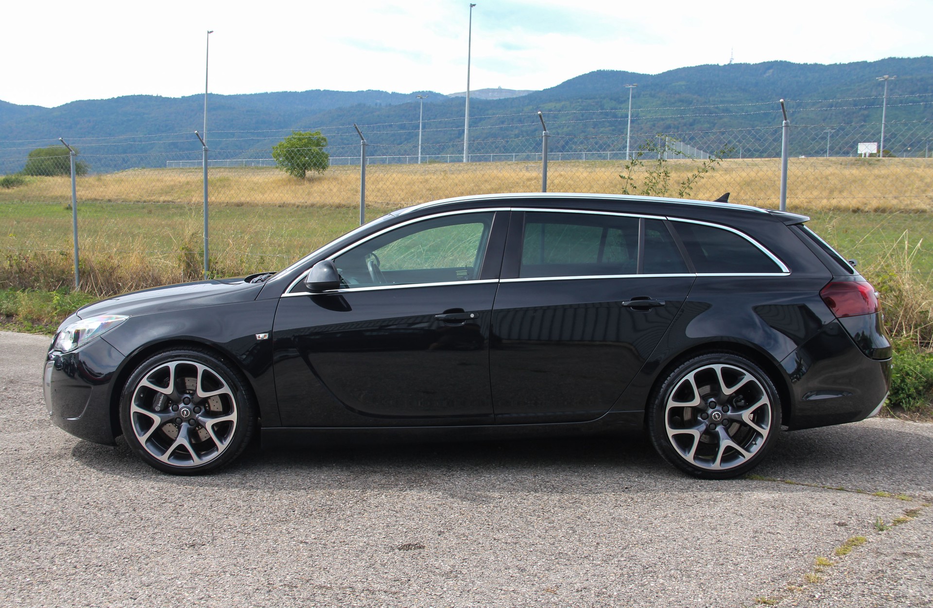 OPEL Insignia Sports Tourer 2.8 Turbo OPC 4WD Automatic-image-24