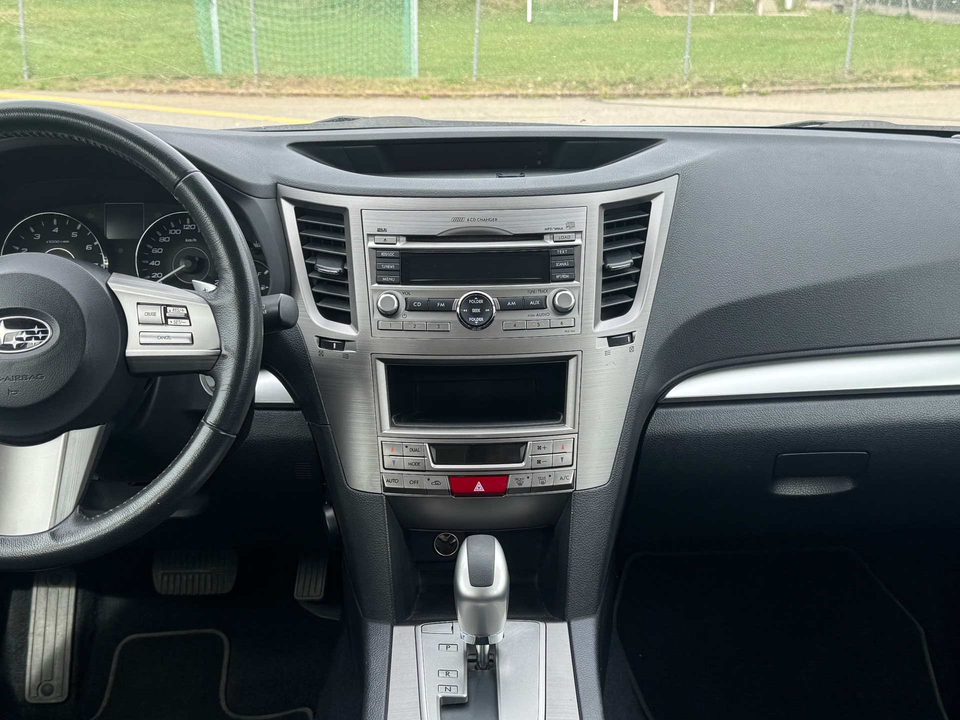 SUBARU Legacy 2.0i Swiss AWD Lineartronic-image-10
