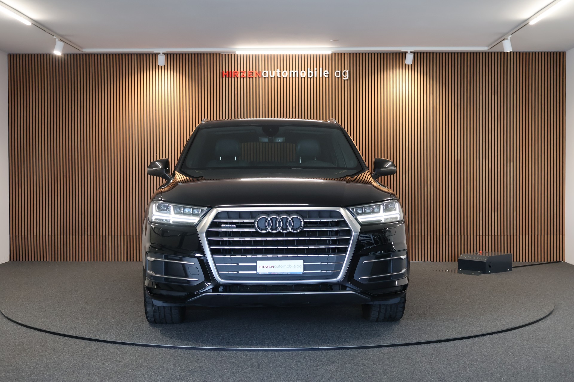 AUDI Q7 3.0 TDI quattro tiptronic-image-7