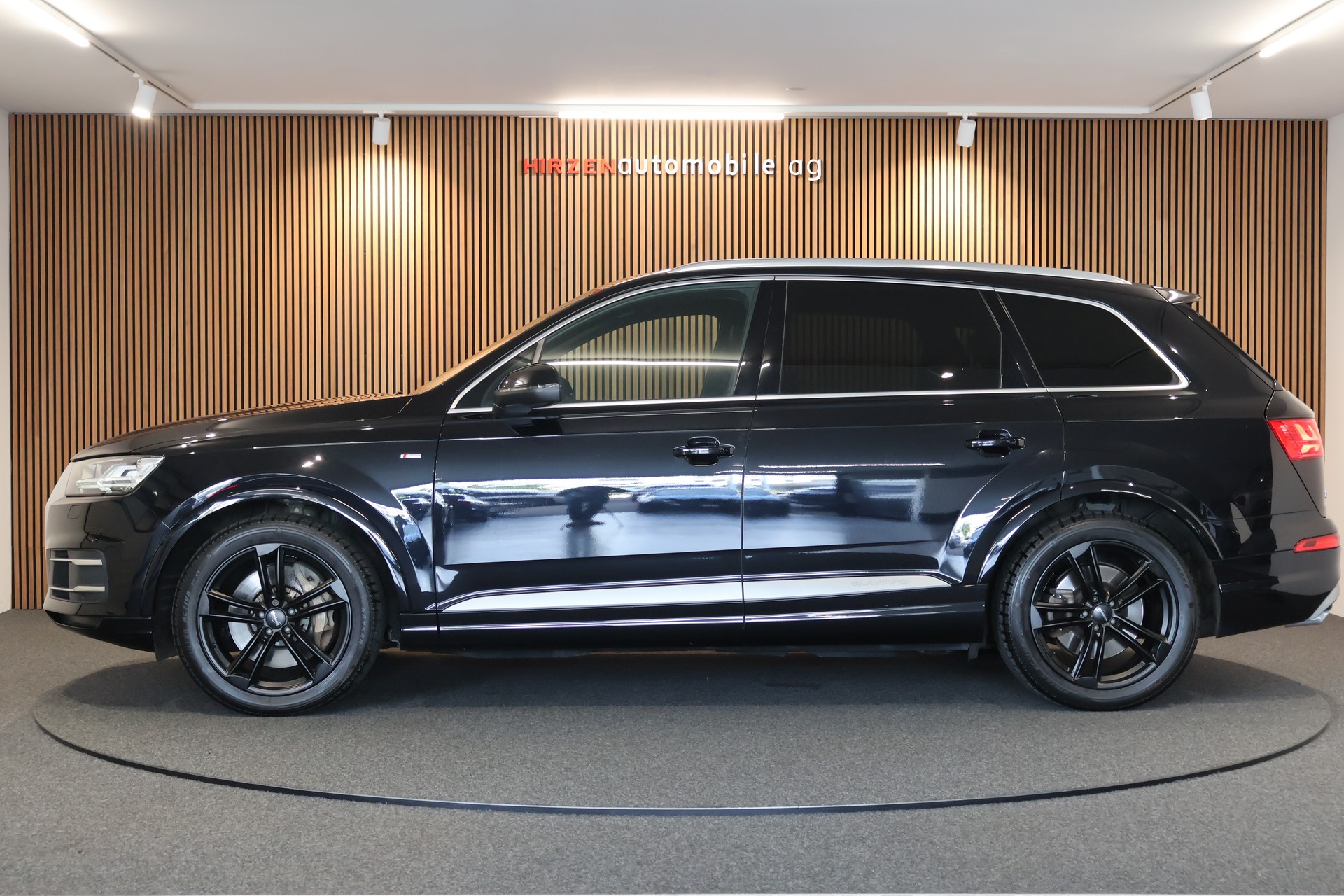 AUDI Q7 3.0 TDI quattro tiptronic-showroom-element-1