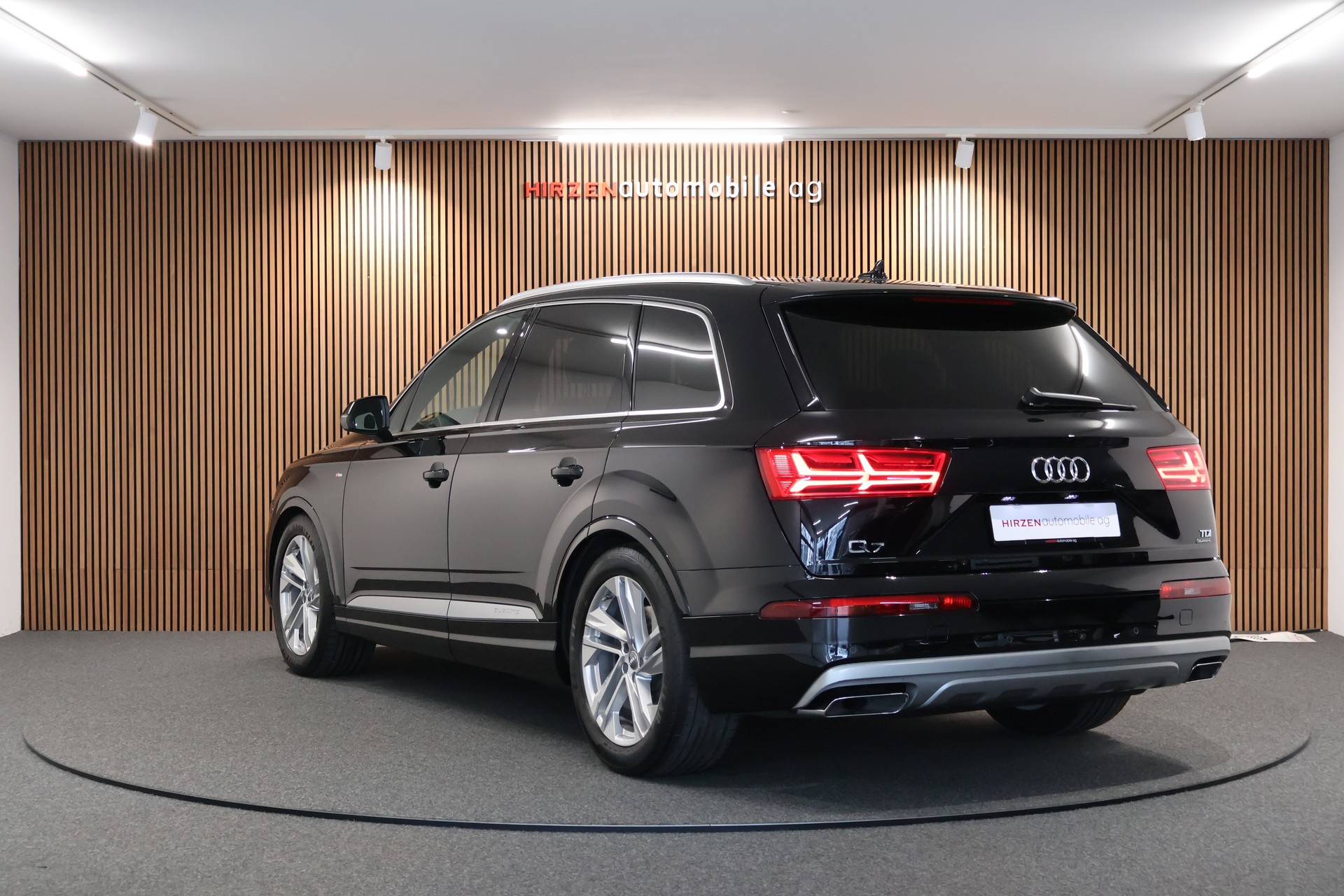 AUDI Q7 3.0 TDI quattro tiptronic 7 Sitze-showroom-element-2