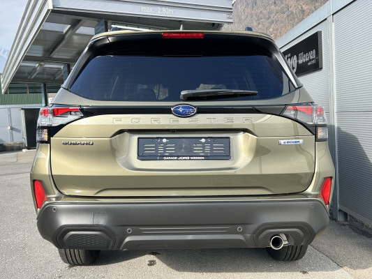 SUBARU Forester 2.0ie Swiss Plus-image-4
