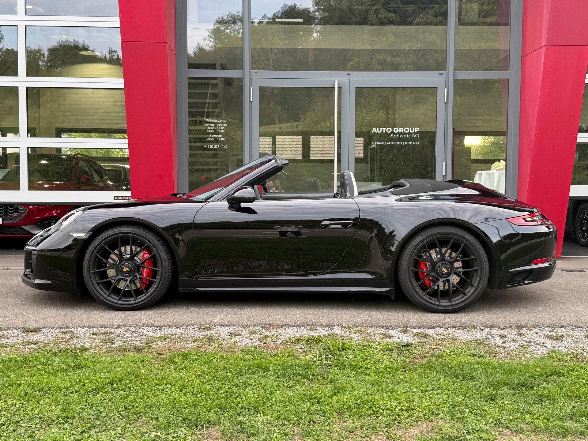 PORSCHE 911 Cabrio Carrera GTS PDK-showroom-element-1