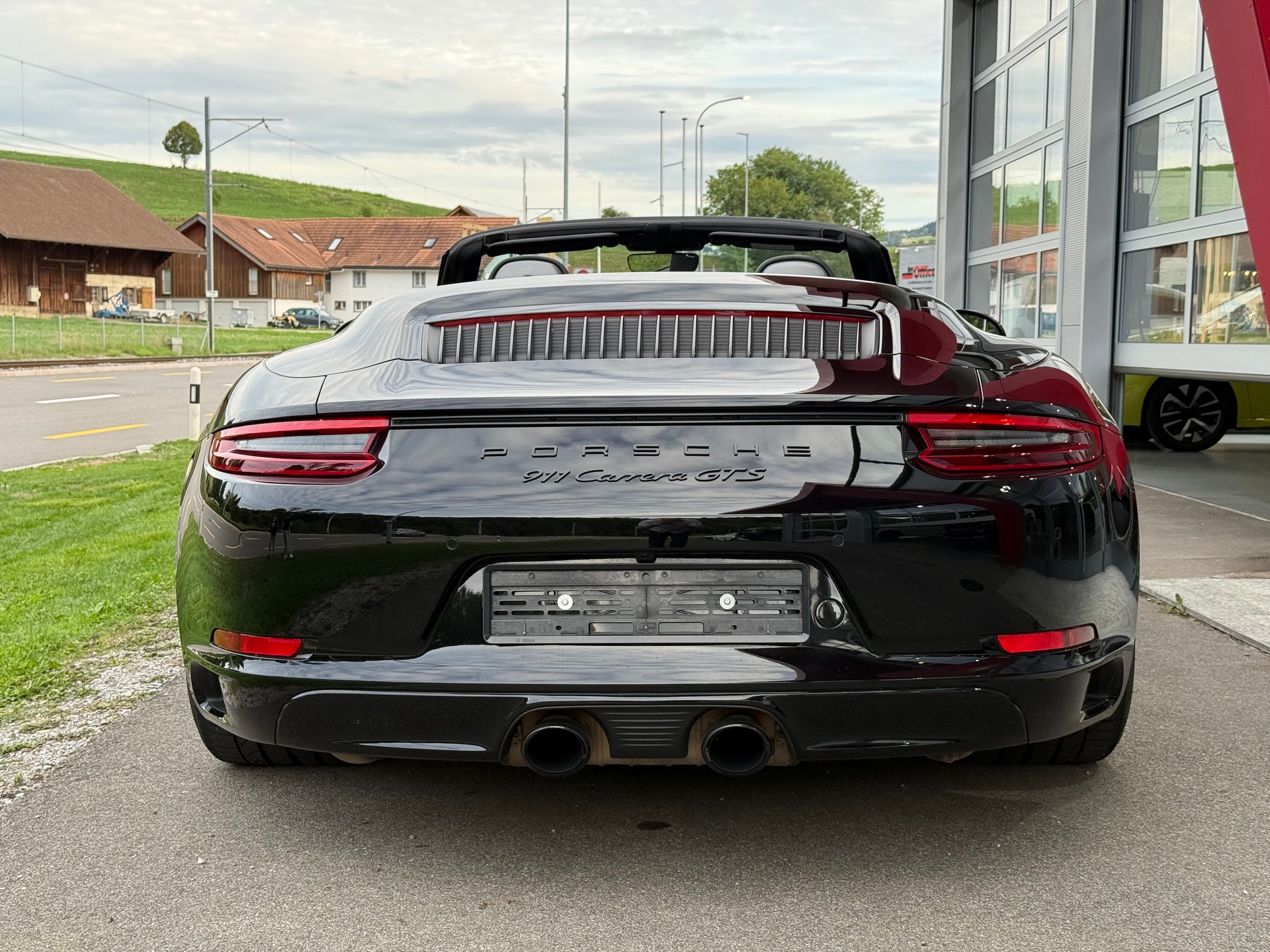 PORSCHE 911 Cabrio Carrera GTS PDK-showroom-element-3