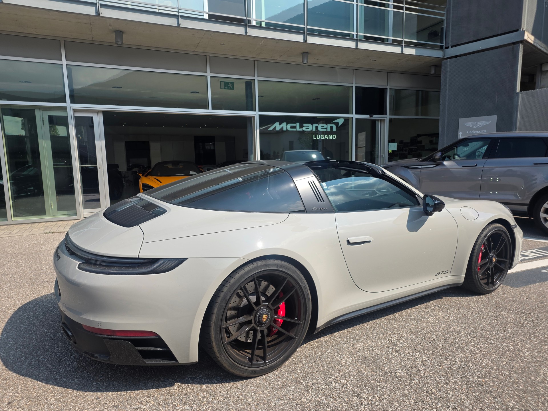 PORSCHE 911 Targa 4 GTS PDK-image-3