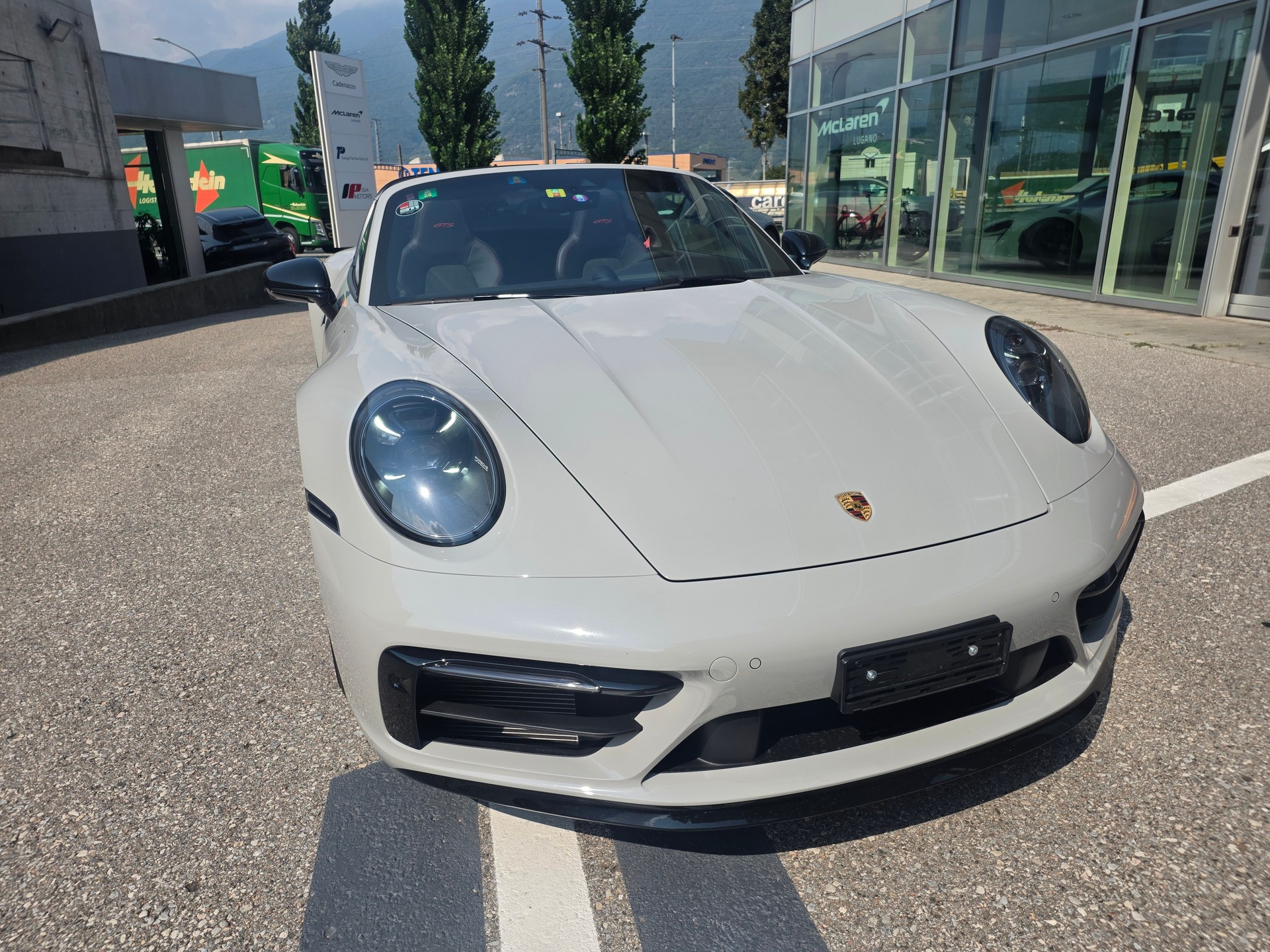 PORSCHE 911 Targa 4 GTS PDK-image-2