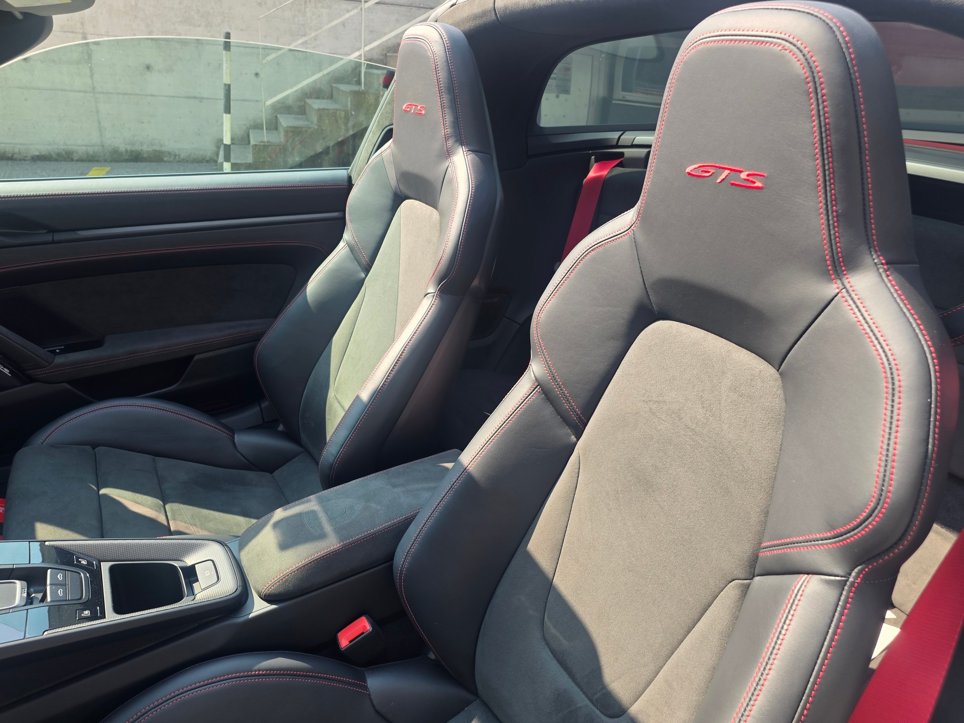 PORSCHE 911 Targa 4 GTS PDK-image-9