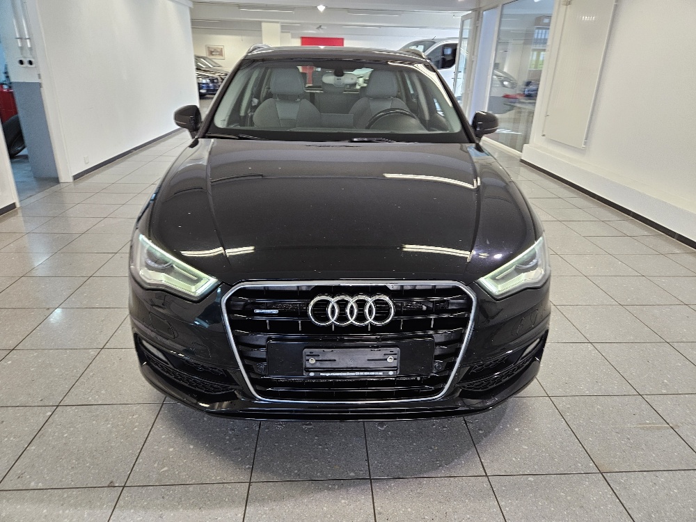 AUDI A3 Sportback 1.8 TFSI Ambiente quattro S-tronic-showroom-element-1
