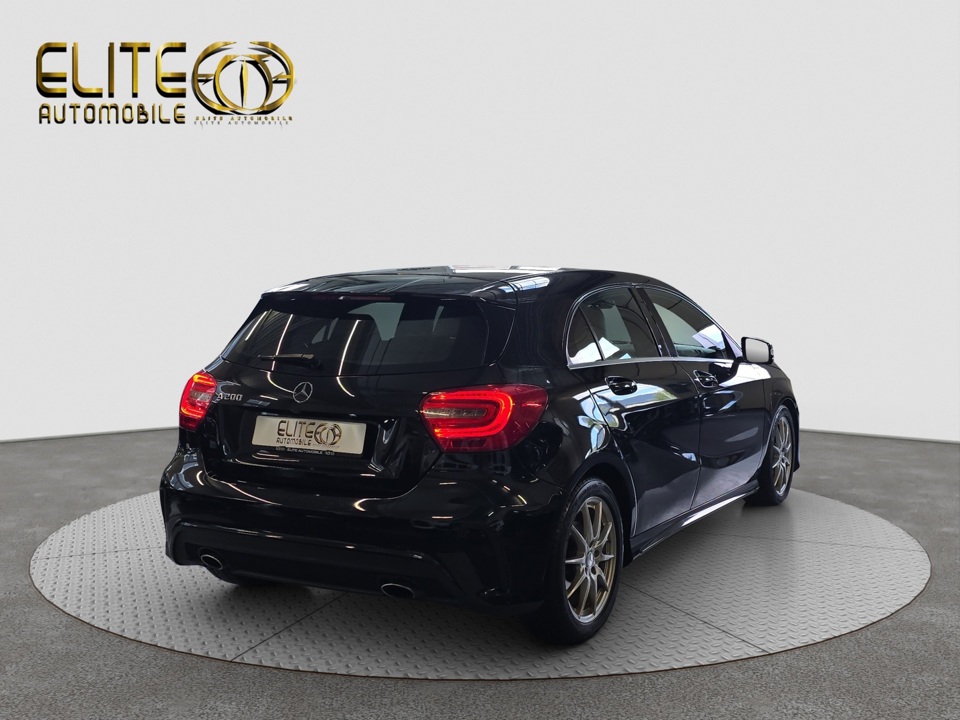 MERCEDES-BENZ A 200 AMG Line 7G-DCT-image-7