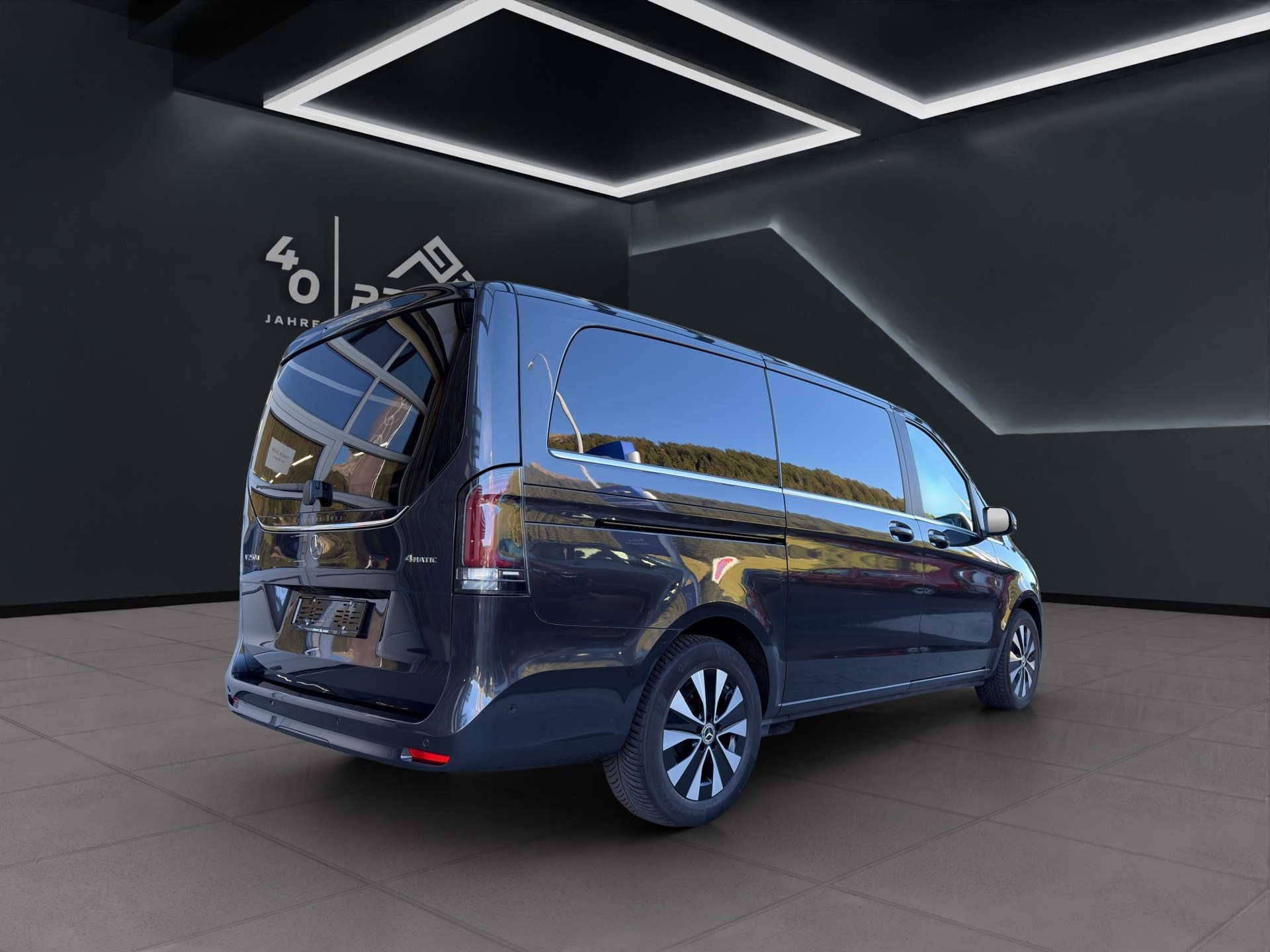 MERCEDES-BENZ V-Klasse V447 Van V 250 d Avantgarde lang-showroom-element-3