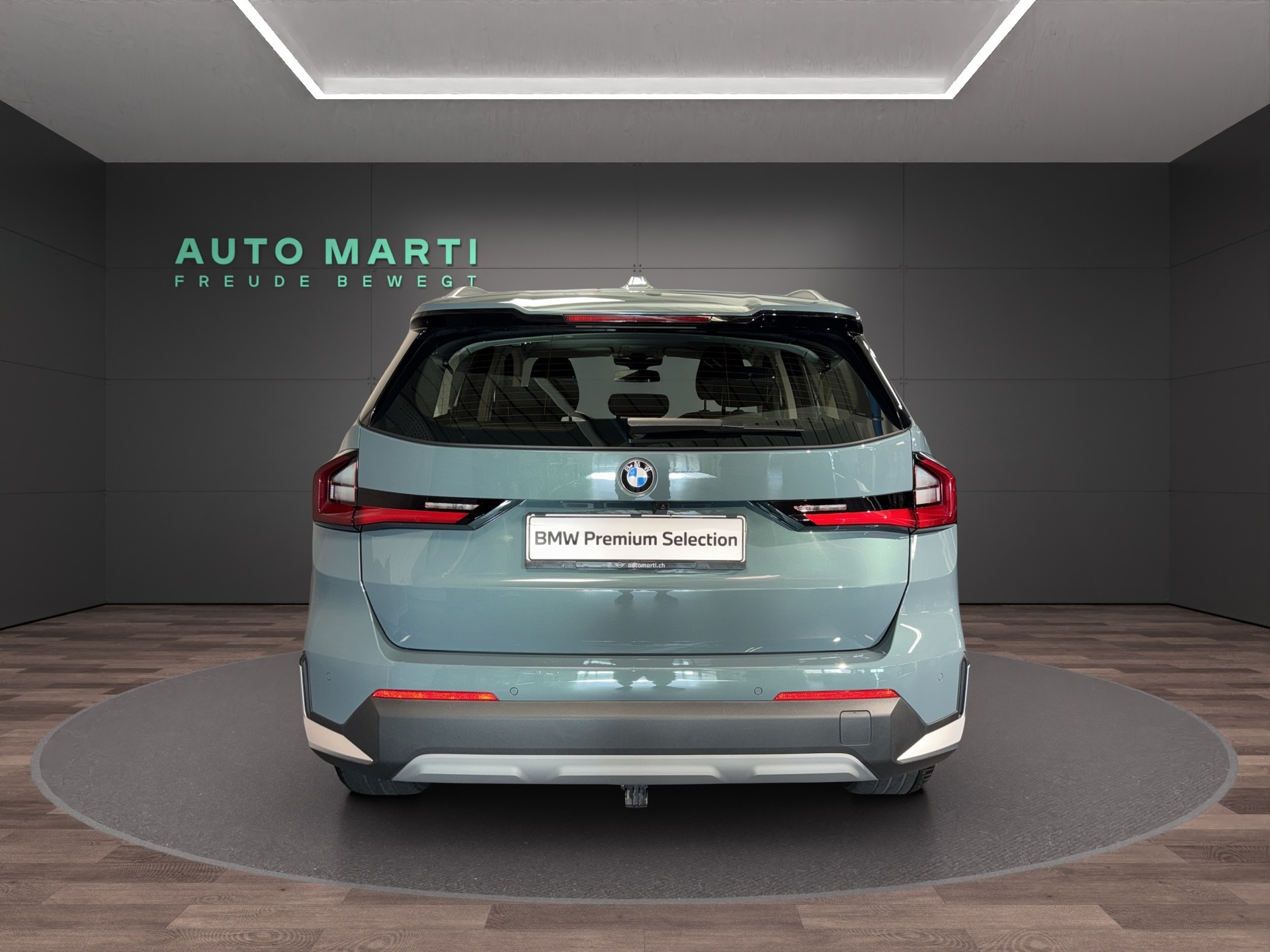 BMW X1 20d xDrive-showroom-element-2