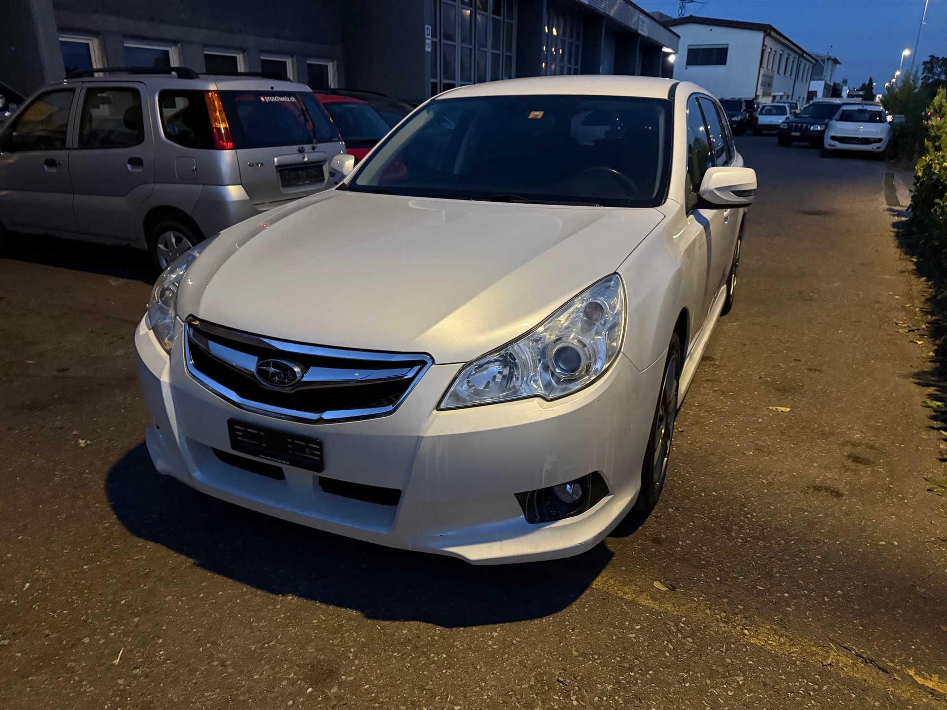 SUBARU Legacy 2.0i Swiss AWD-image-2