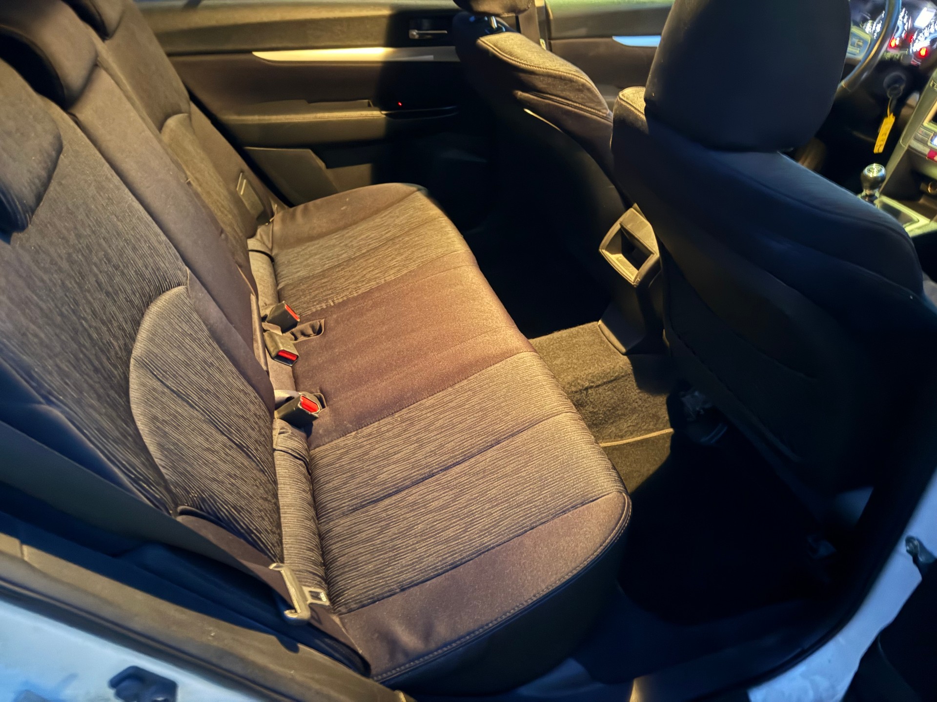 SUBARU Legacy 2.0i Swiss AWD-image-7