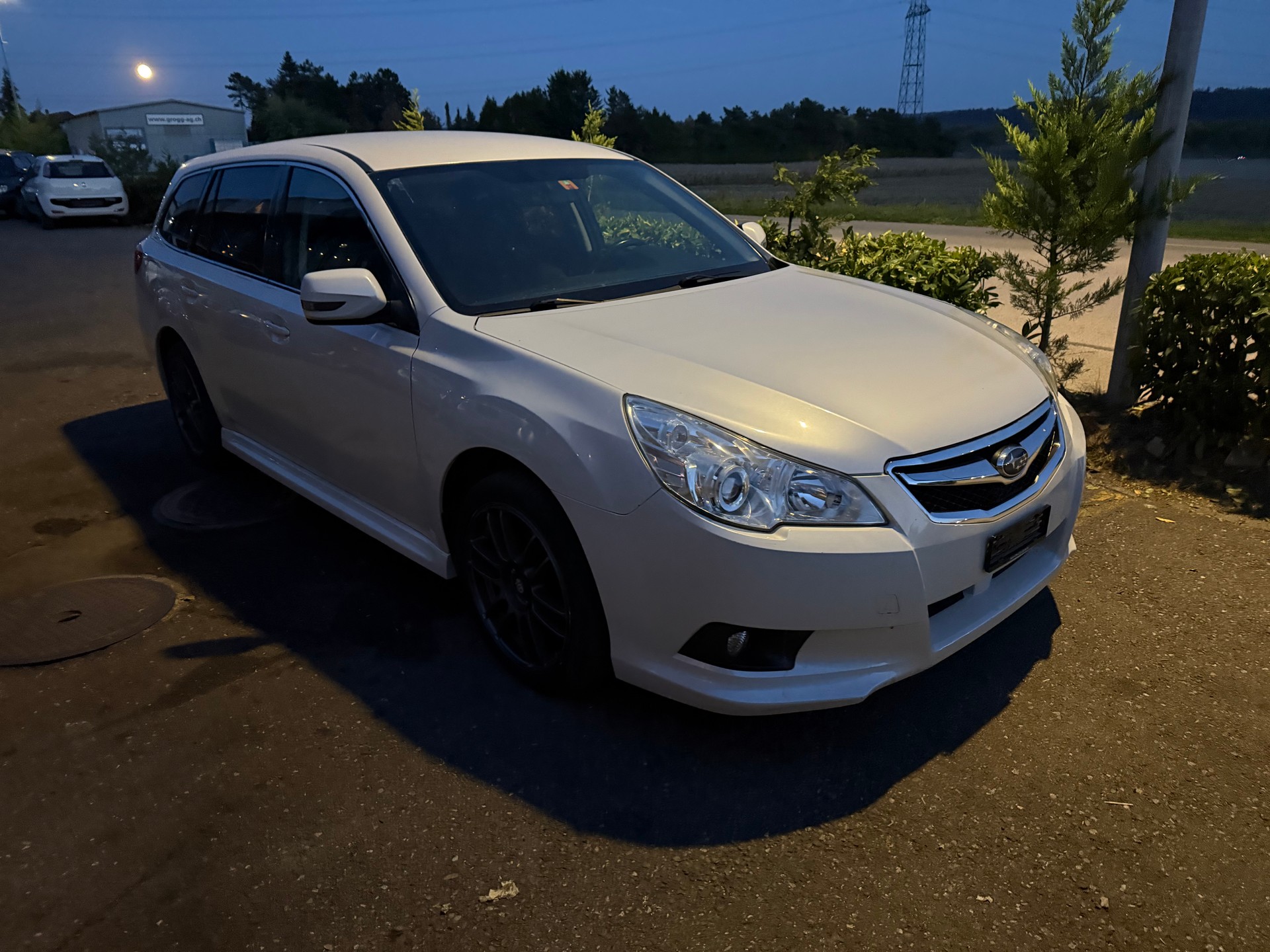 SUBARU Legacy 2.0i Swiss AWD-image-3