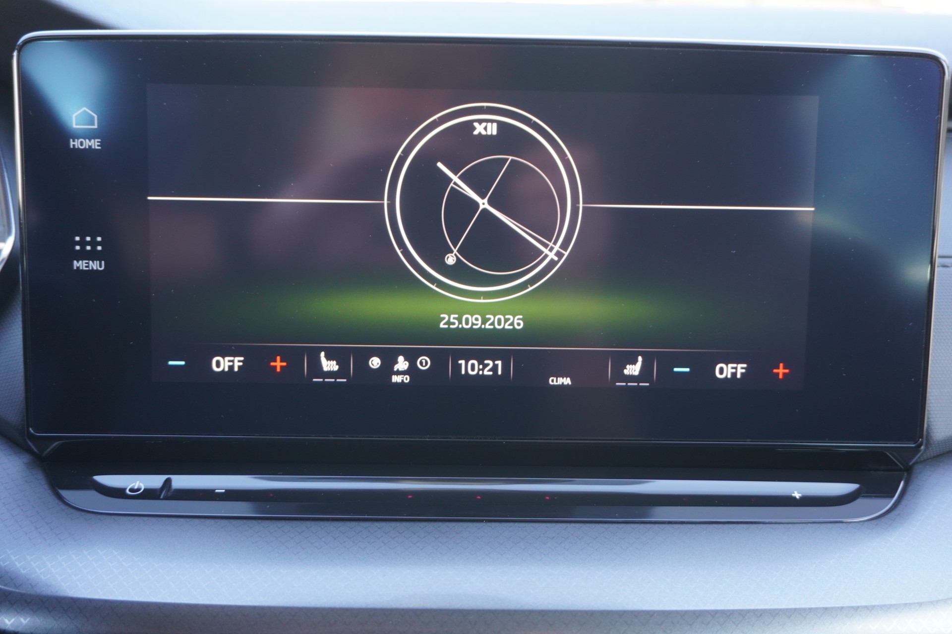 SKODA Octavia Combi 2.0 TDI DSG Ambition 4x4-image-20