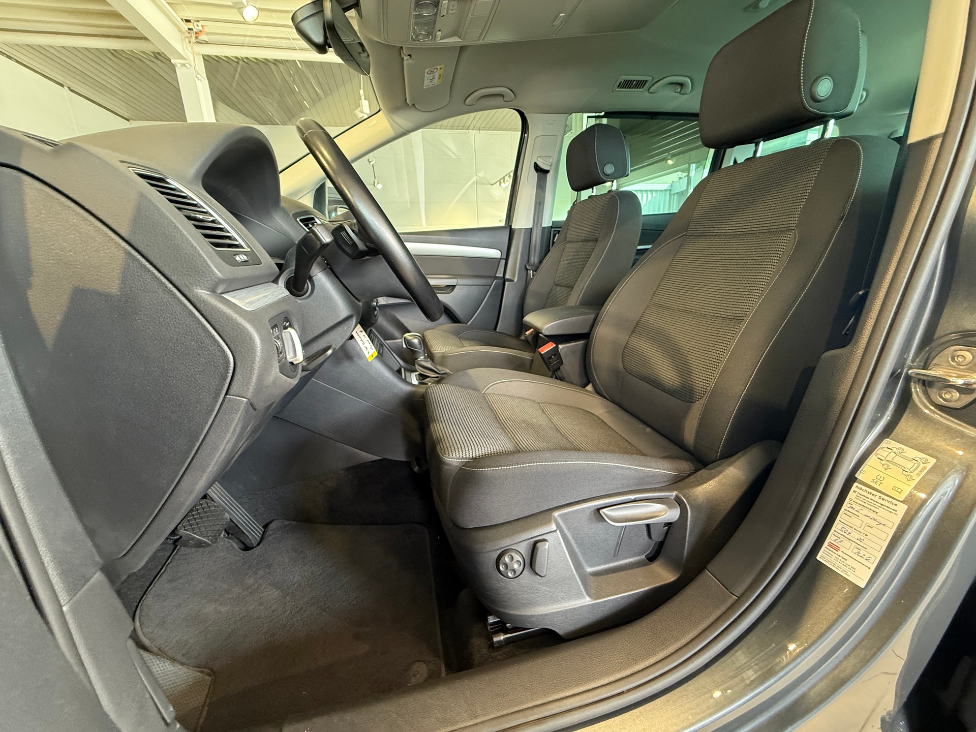 VW Sharan 1.4 TSI BlMT Comfortline DSG ***7-SITZE / DISTANZREGLER***-image-10