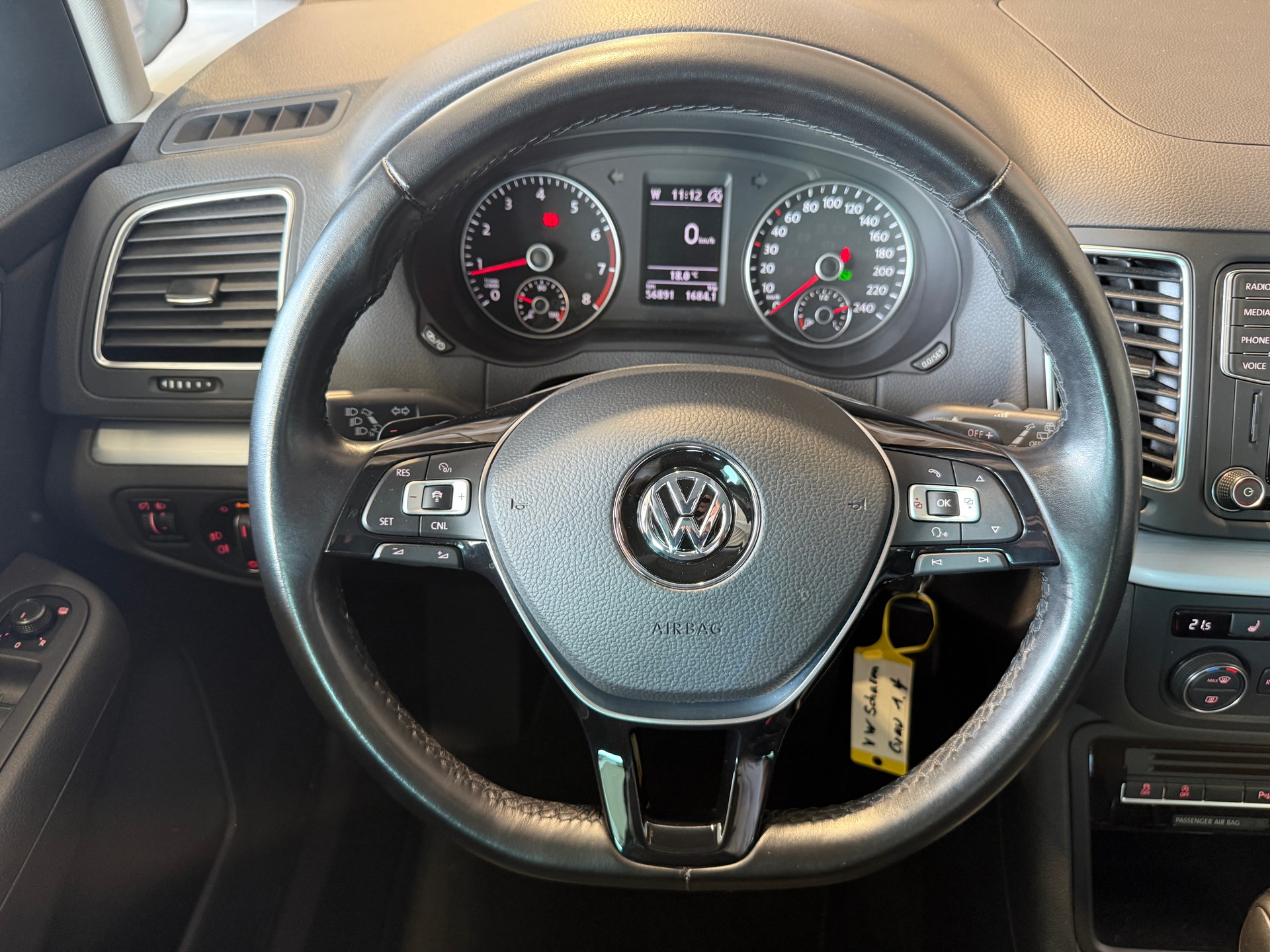 VW Sharan 1.4 TSI BlMT Comfortline DSG ***7-SITZE / DISTANZREGLER***-image-8