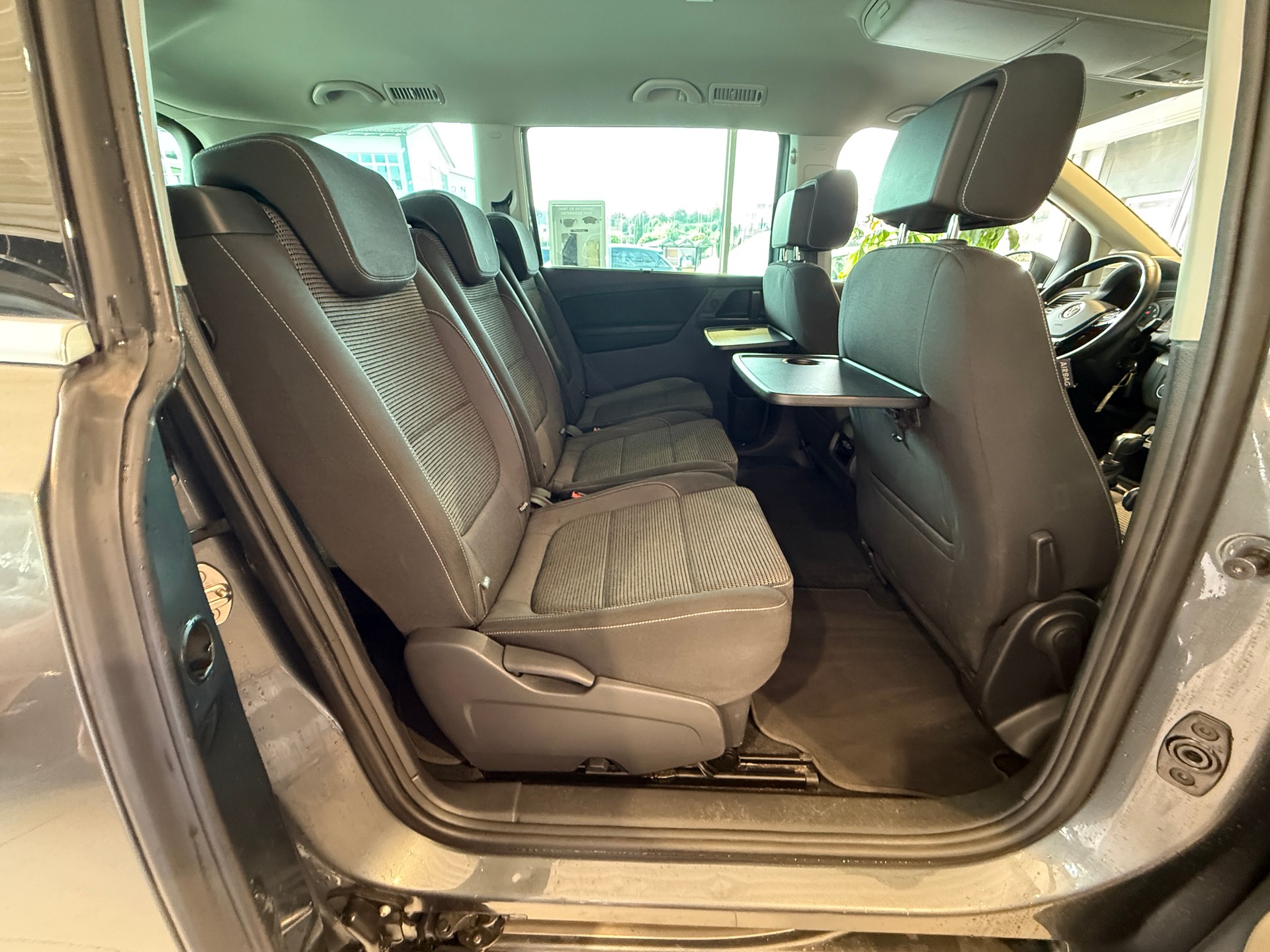 VW Sharan 1.4 TSI BlMT Comfortline DSG ***7-SITZE / DISTANZREGLER***-image-17