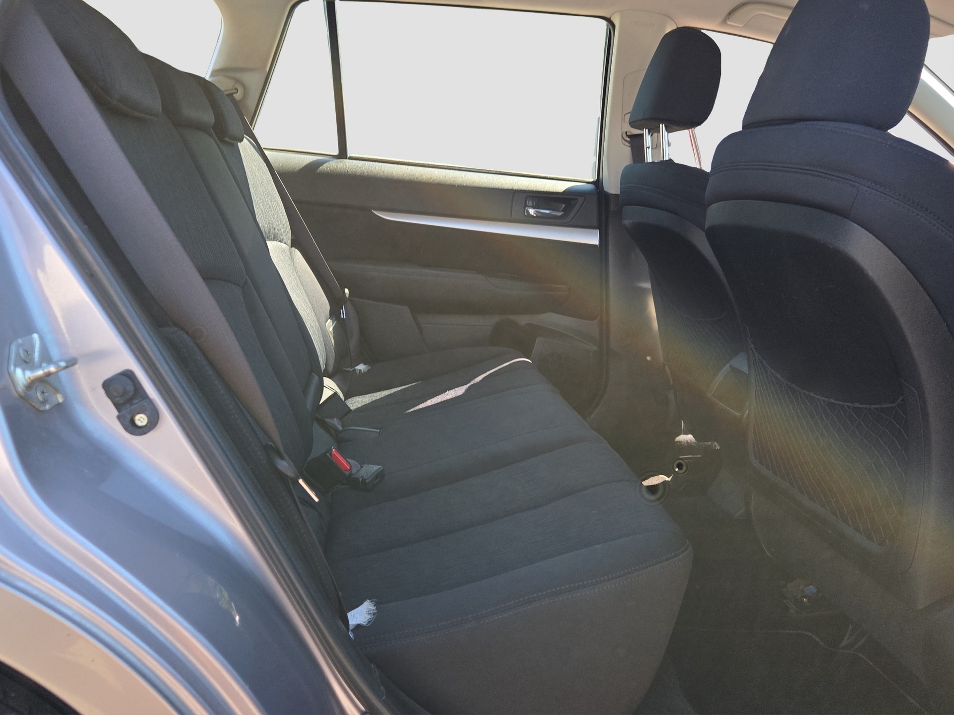 SUBARU Legacy 2.0i Advantage AWD-image-6