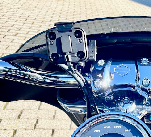 HARLEY-DAVIDSON FLSB Sport Glide 107 ABS-image-4