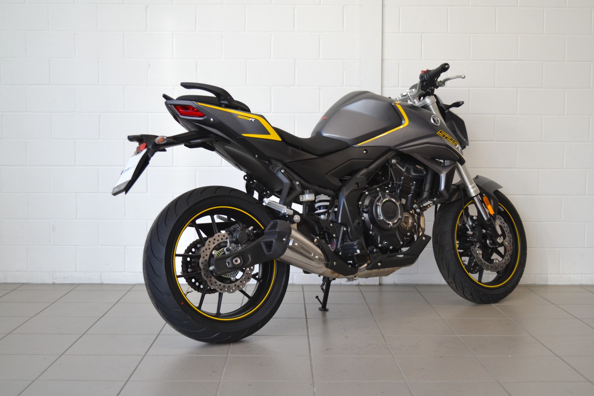 VOGE 525 R-image-3