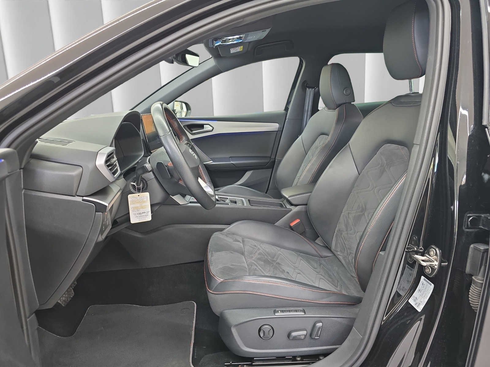 SEAT Leon ST 2.0 TDI Hola FR 4Drive DSG-image-10