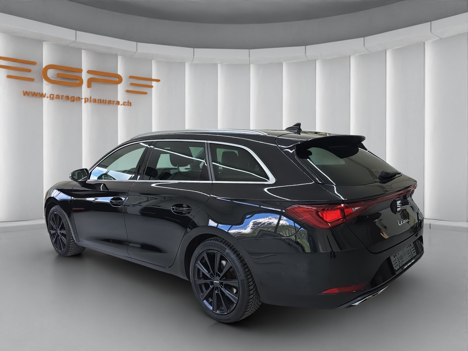 SEAT Leon ST 2.0 TDI Hola FR 4Drive DSG-image-4