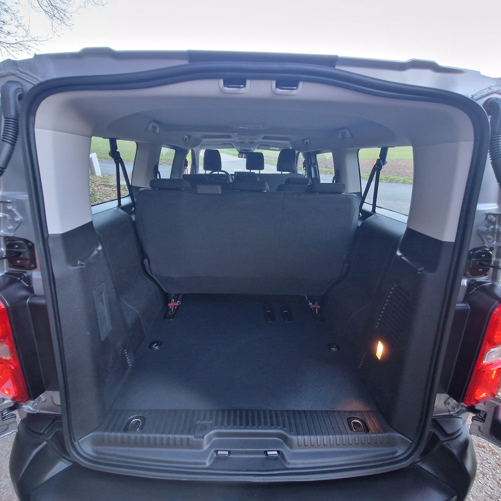 OPEL Vivaro Combi 2.0 CDTI s/s XL-image-4