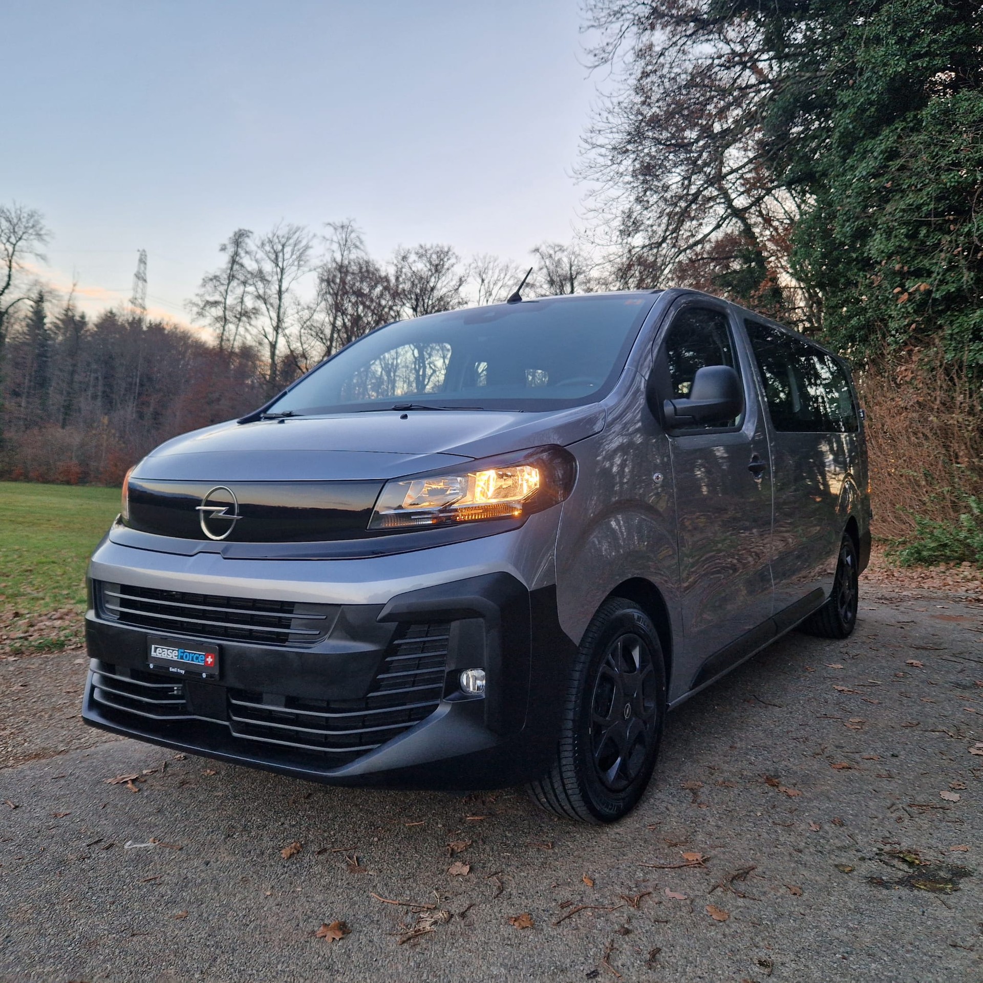 OPEL Vivaro Combi 2.0 CDTI s/s XL-image-18