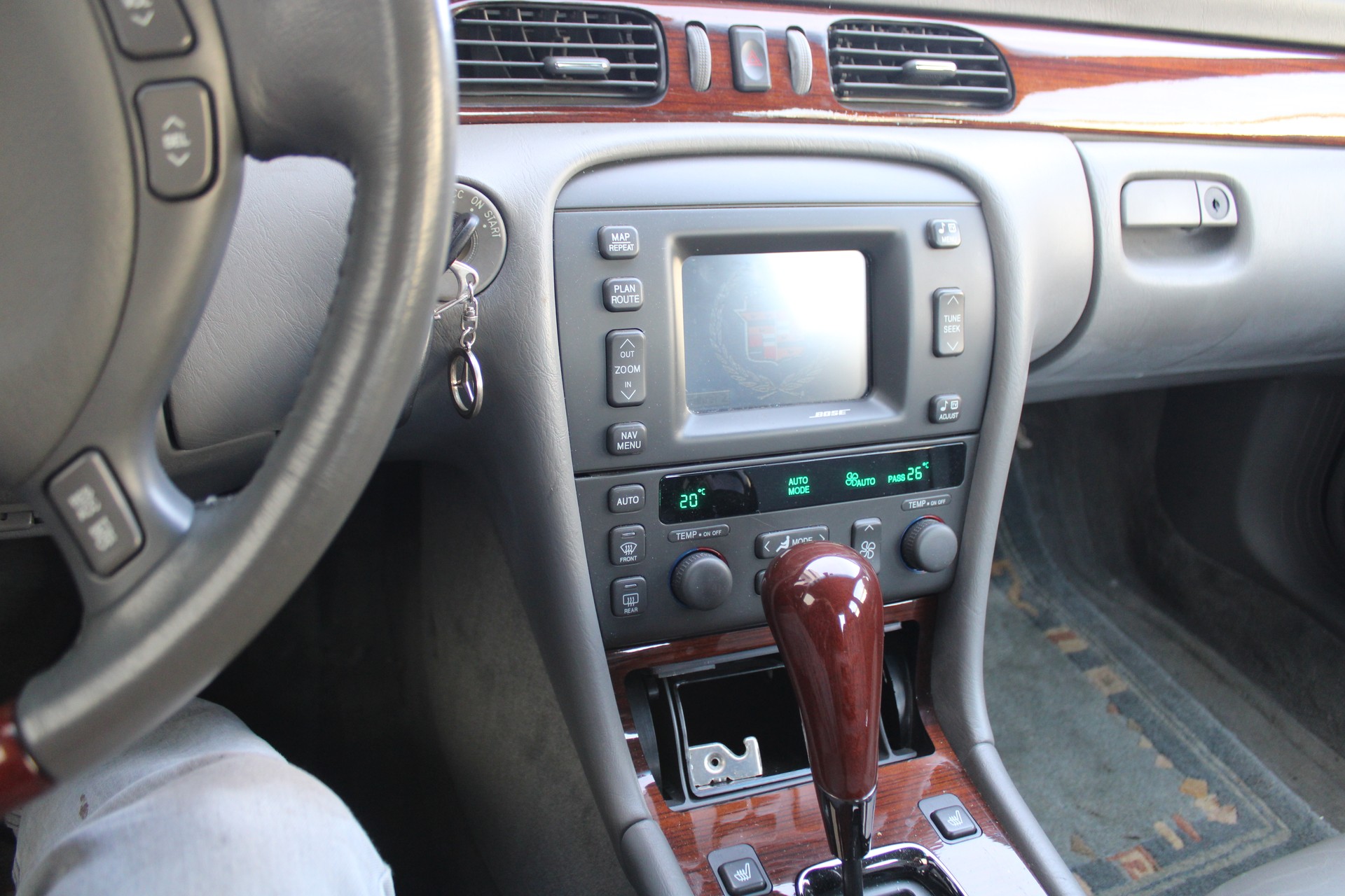 CADILLAC Seville STS 4.6 32V A-image-13
