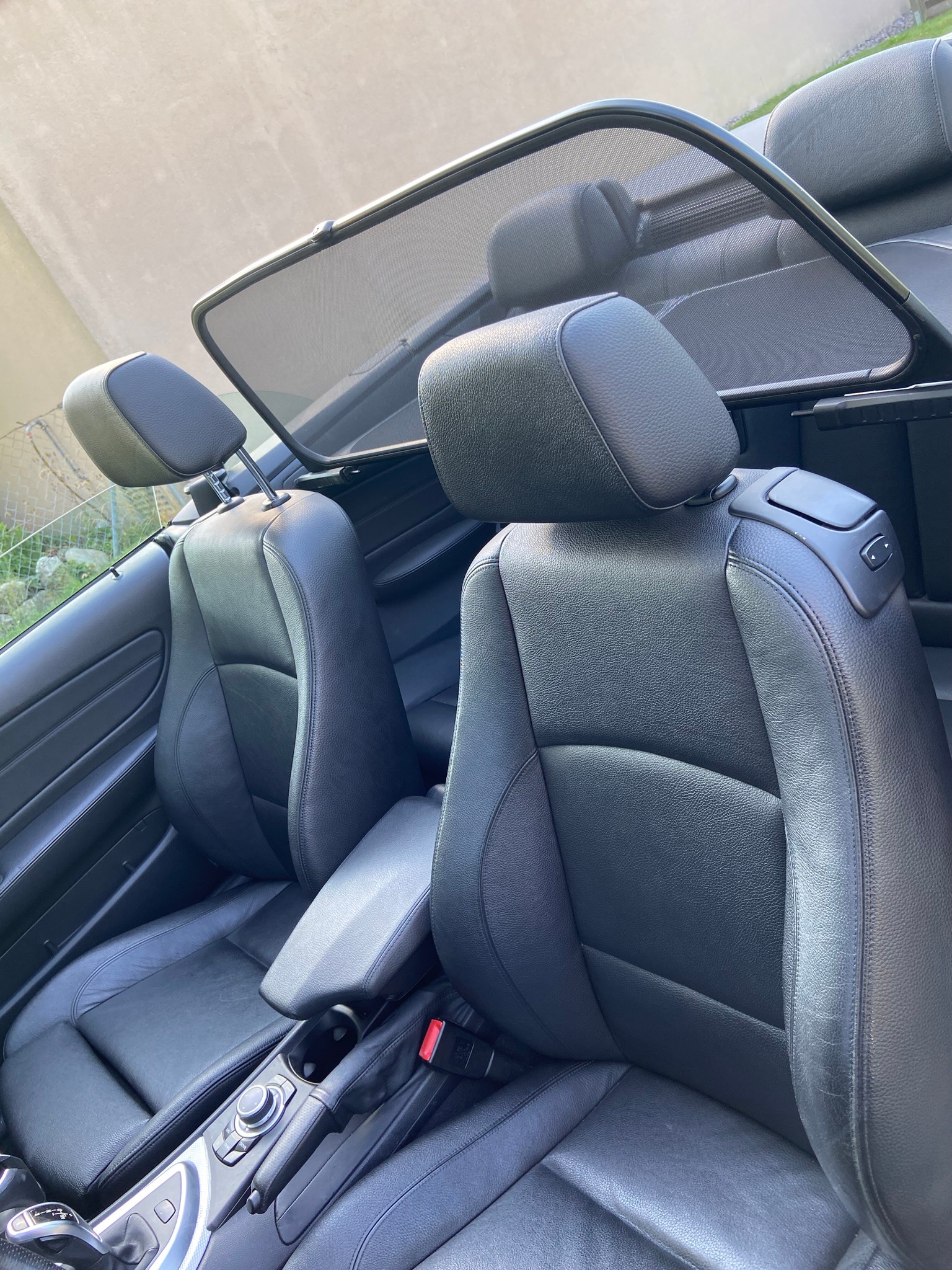 BMW 135i Cabrio DSG-image-12