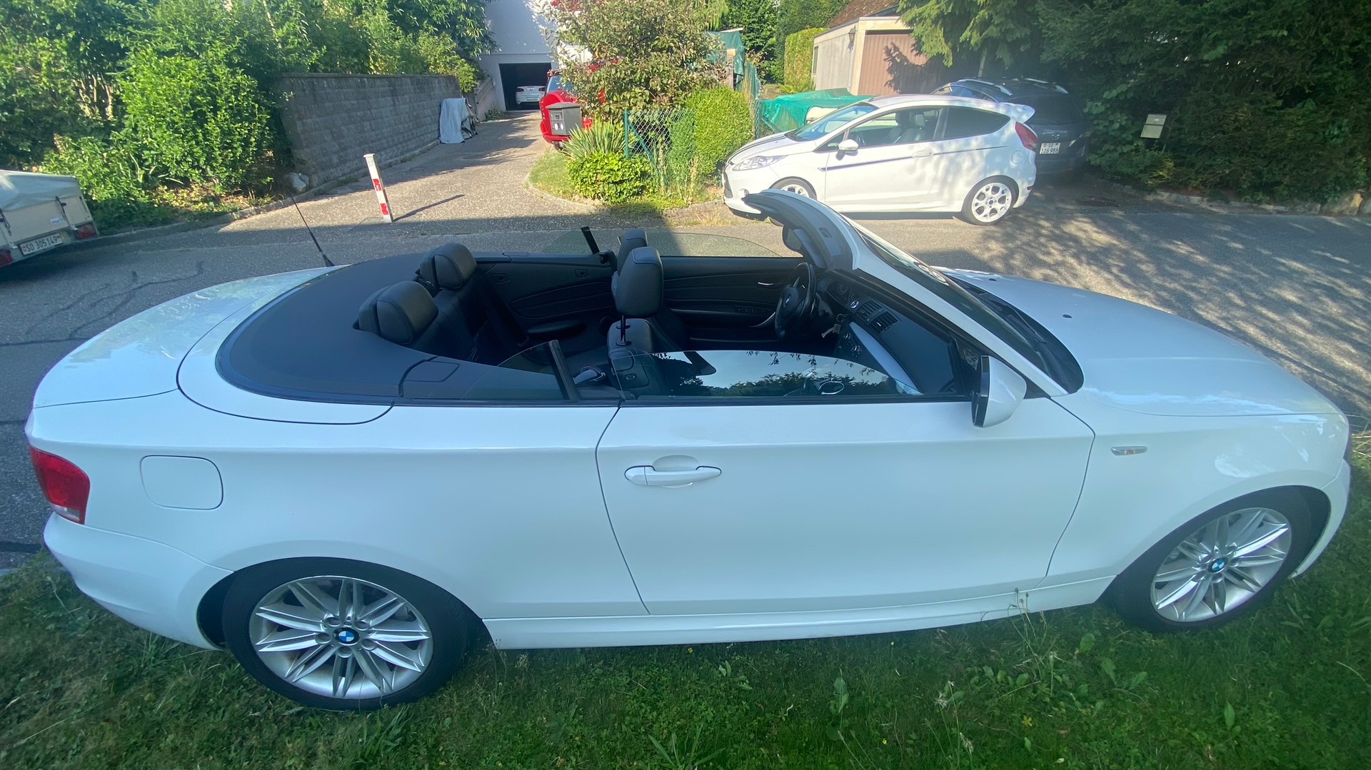 BMW 135i Cabrio DSG-image-5