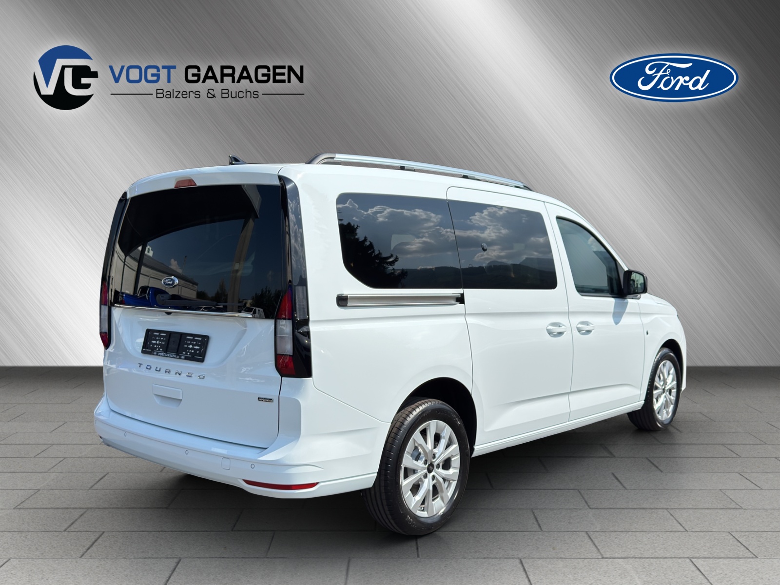 FORD TOURNEO CONNECT Grand 1.5 EcoBoost PHEV Titanium-image-5