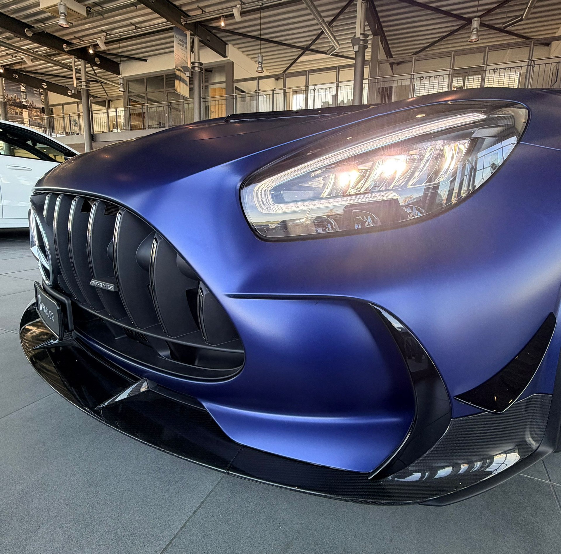 MERCEDES-BENZ Black Series-showroom-element-1