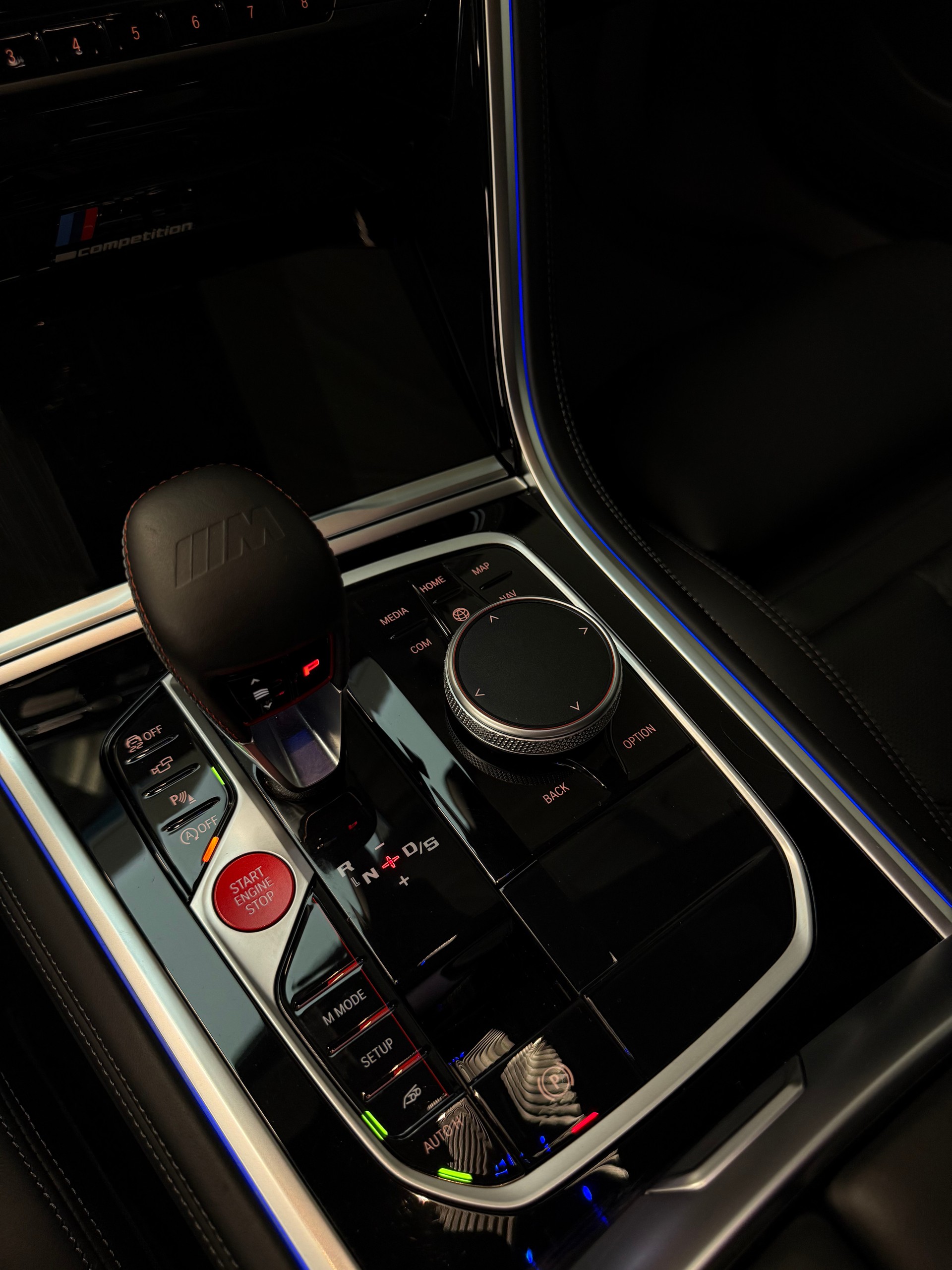 BMW M8 xDrive M Competition Steptronic Garantie & GRATISSERVICE / Aktionsleasing ab 999.--image-19