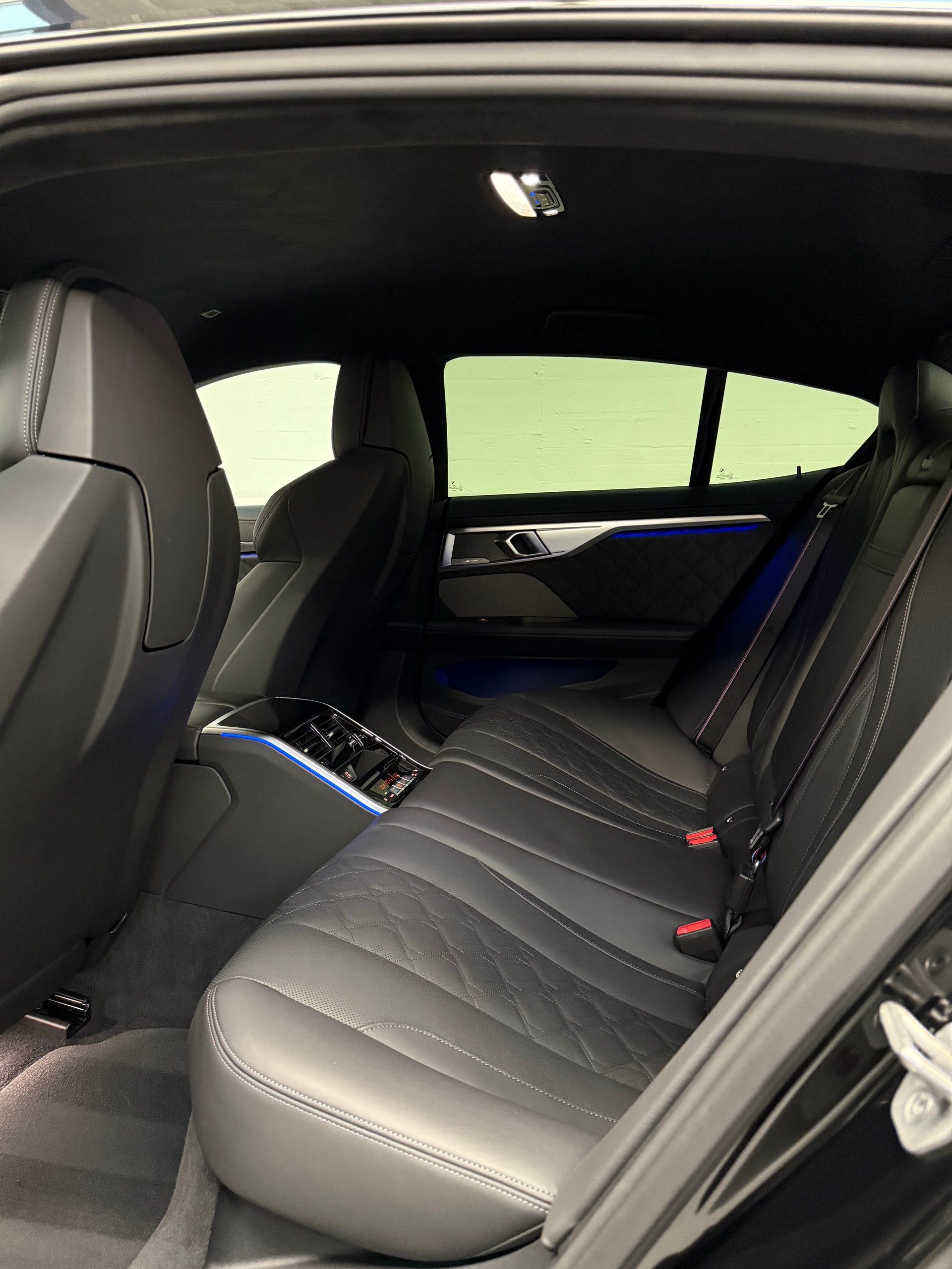 BMW M8 xDrive M Competition Steptronic Garantie & GRATISSERVICE / Aktionsleasing ab 999.--image-15