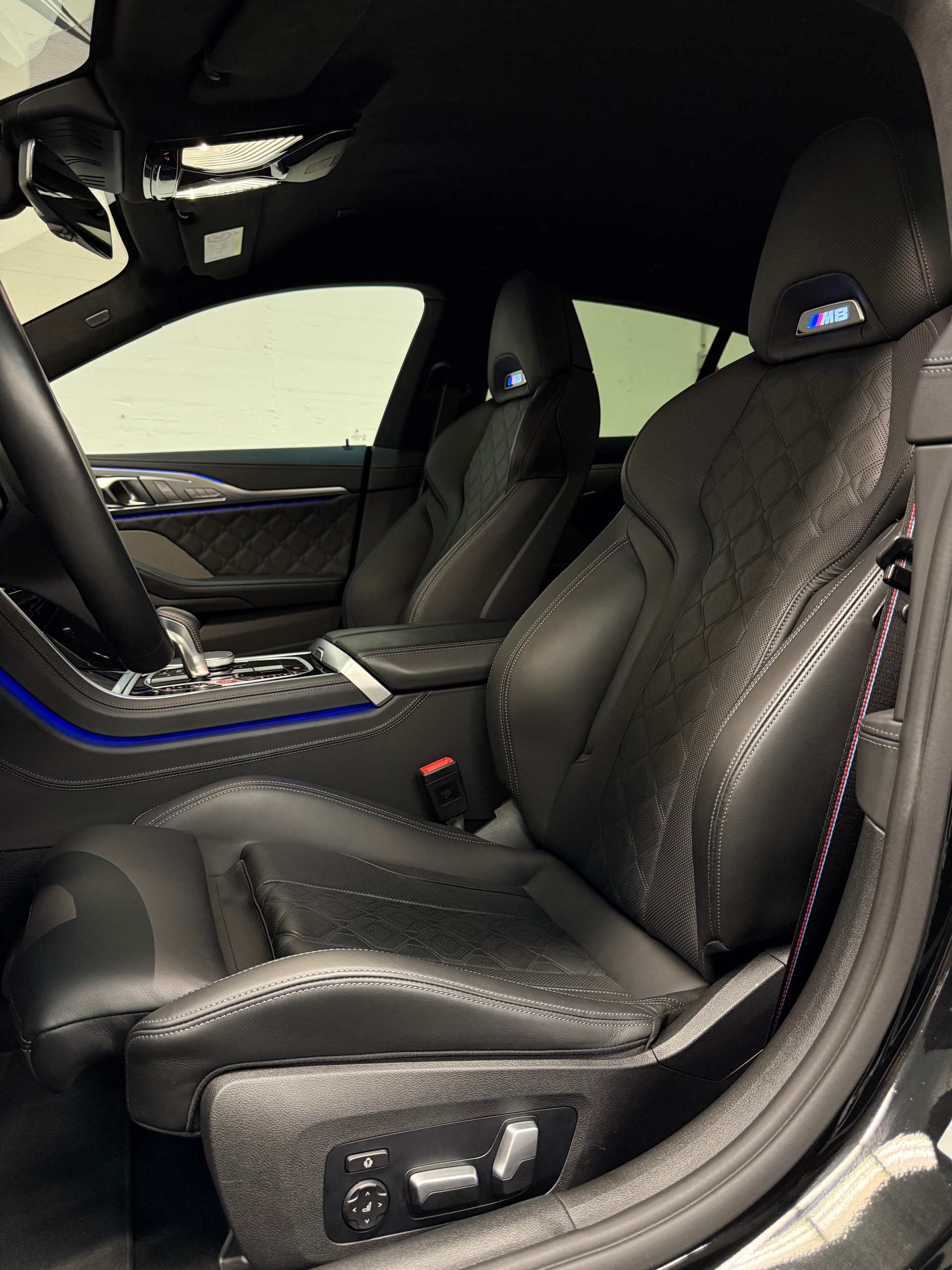 BMW M8 xDrive M Competition Steptronic Garantie & GRATISSERVICE / Aktionsleasing ab 999.--image-14