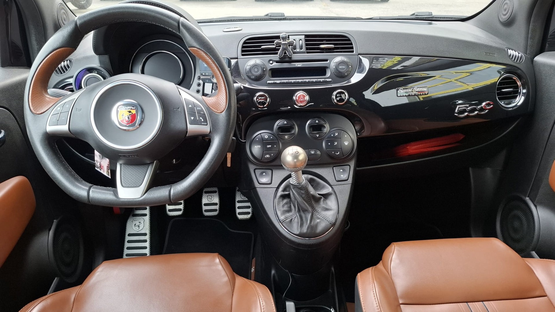 FIAT 595 1.4 16V Turbo Abarth Turismo-image-12